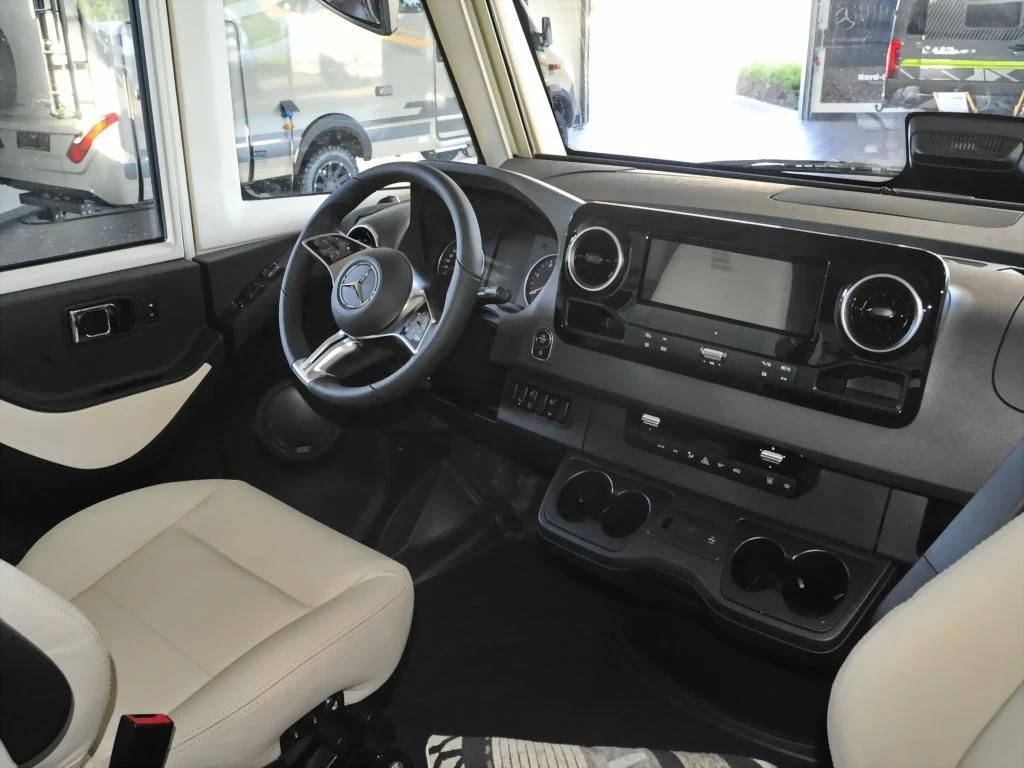 Hymer--image-9