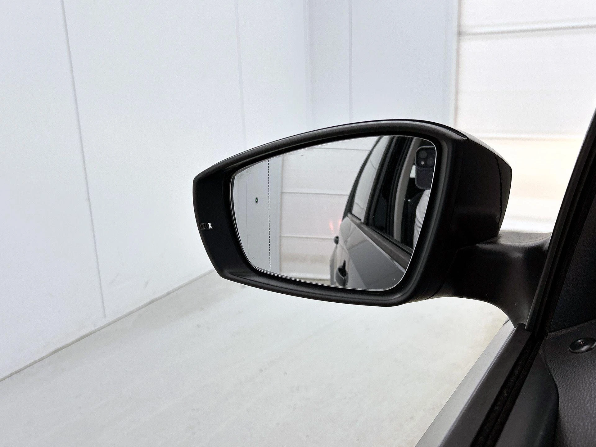 Volkswagen-up!-image-18