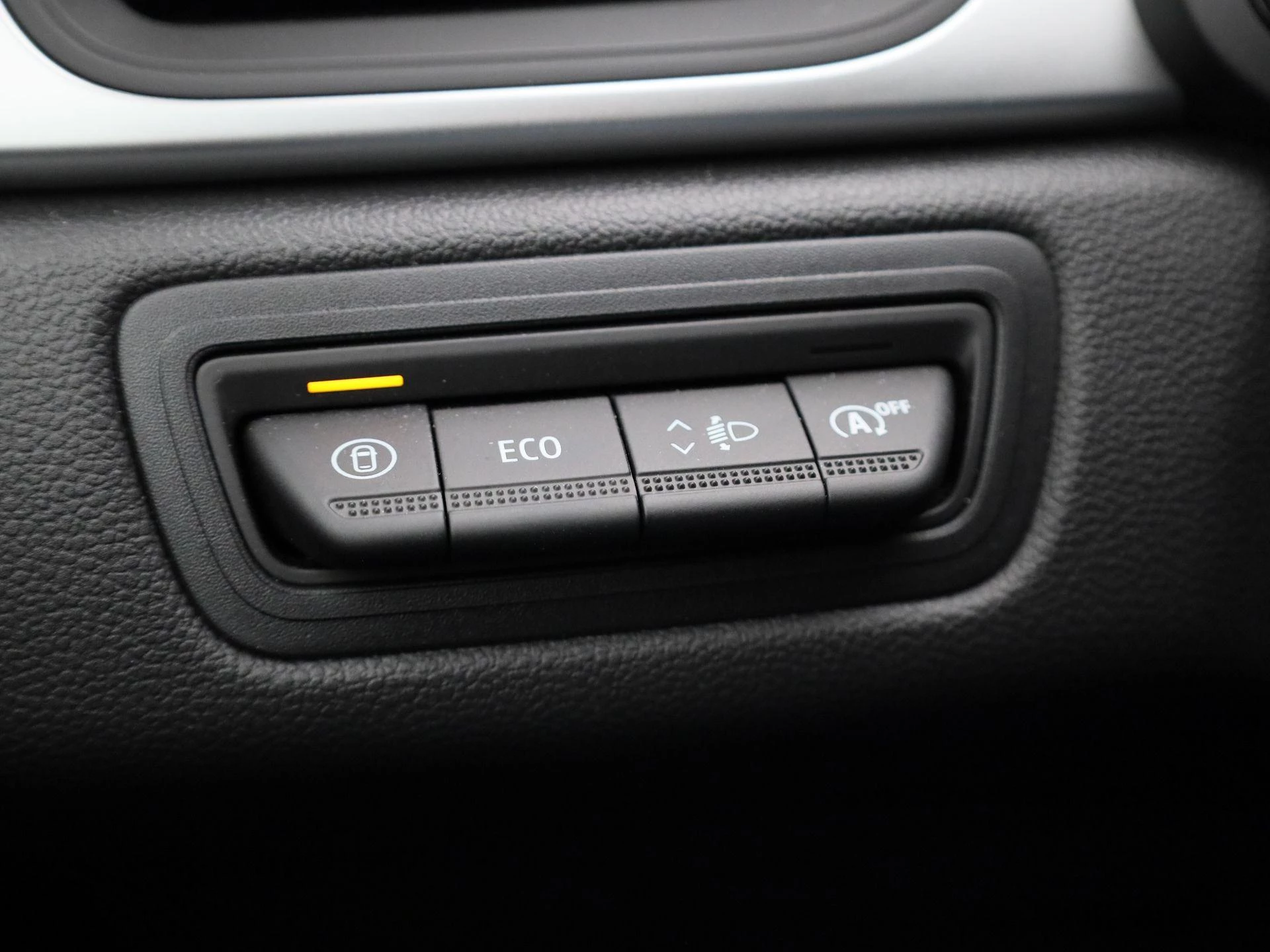 Renault-Captur-image-24