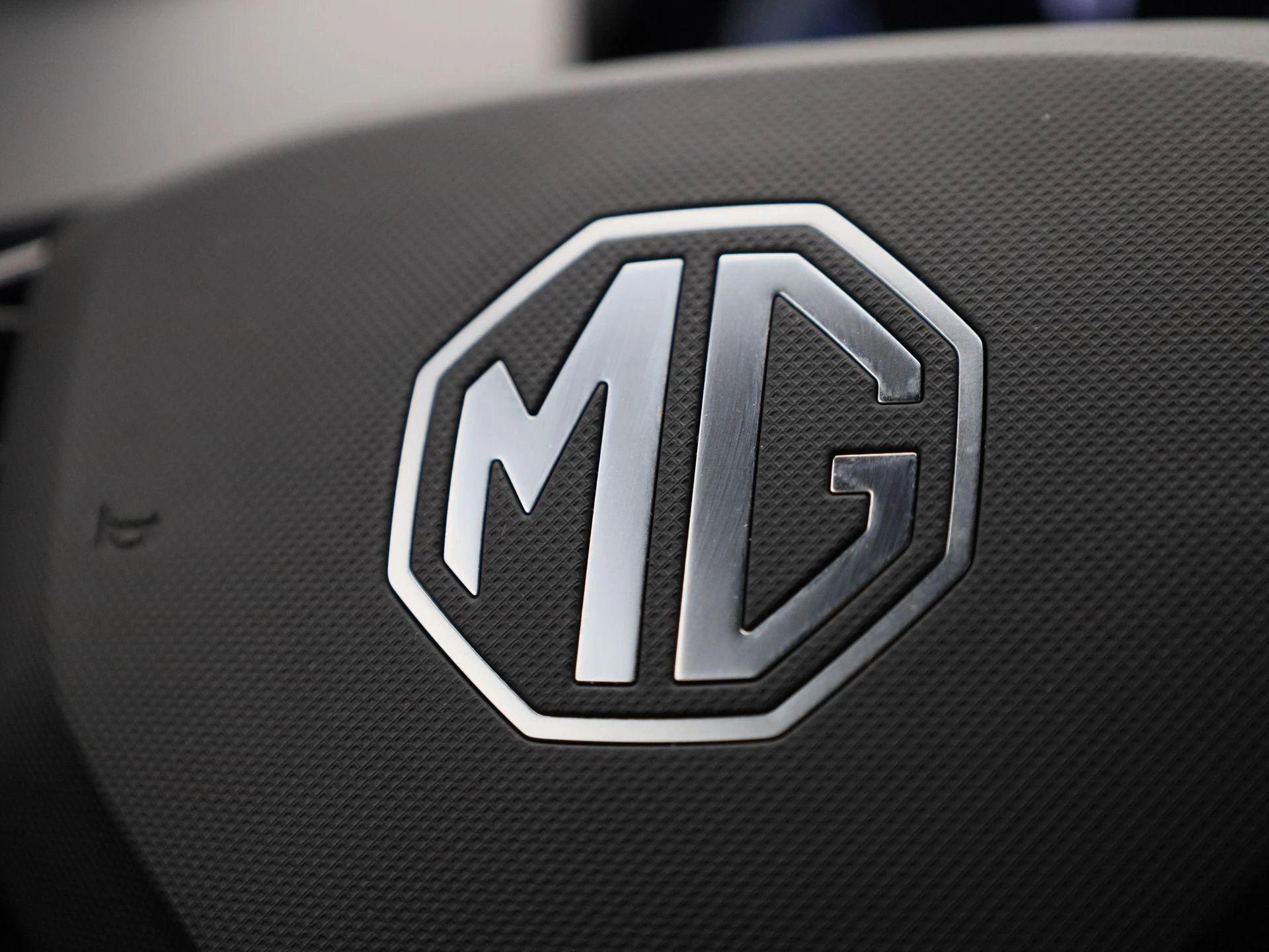 MG MG4 51kWh Standard