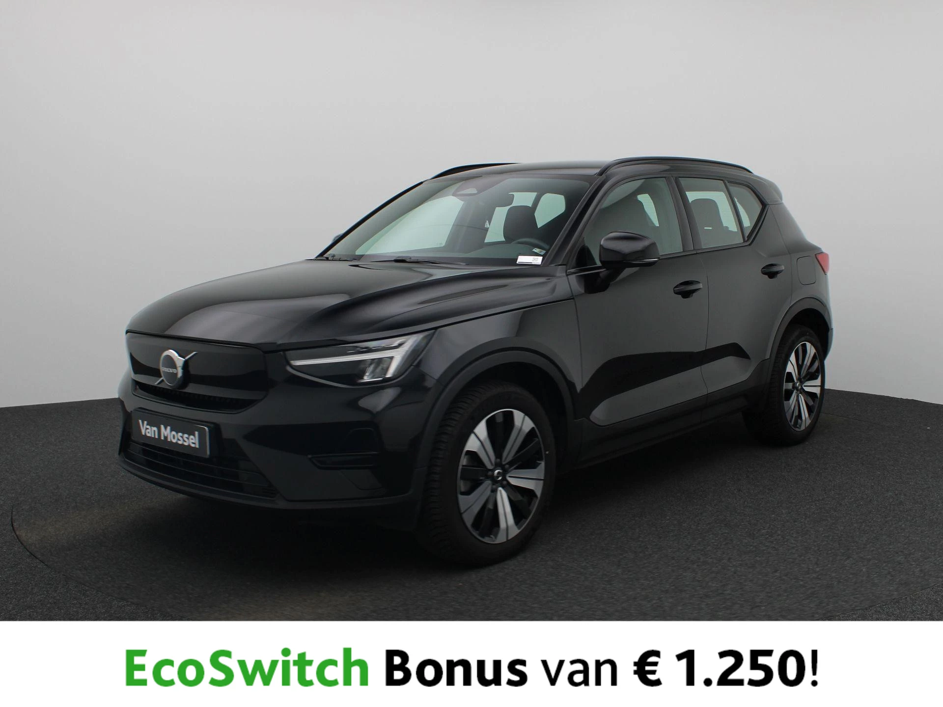 Volvo-XC40-image-0