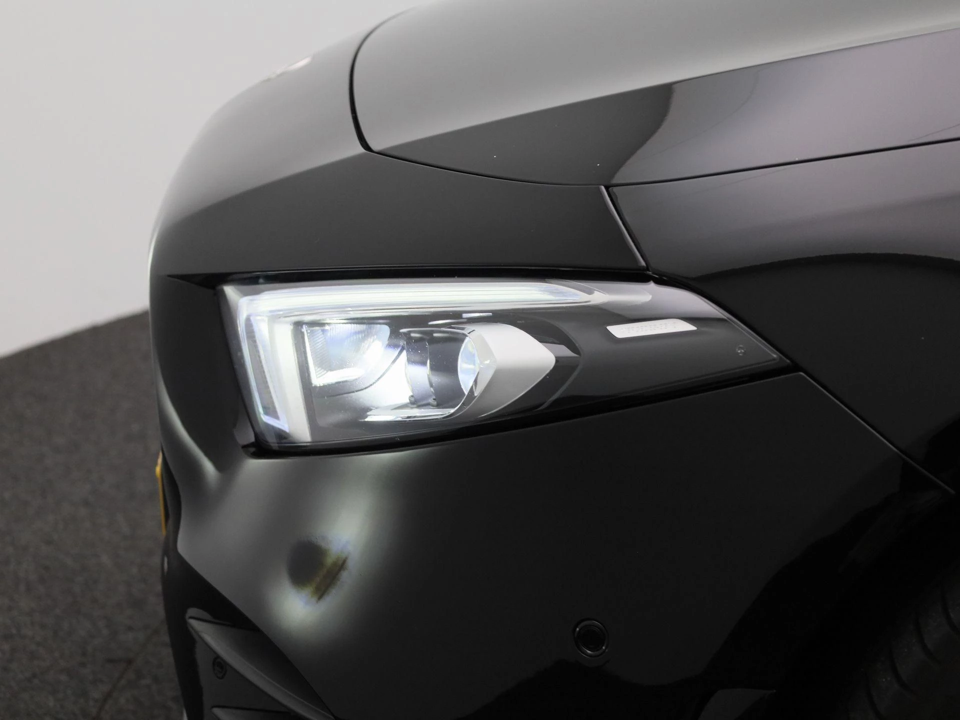 Mercedes-Benz-A-Klasse-image-11