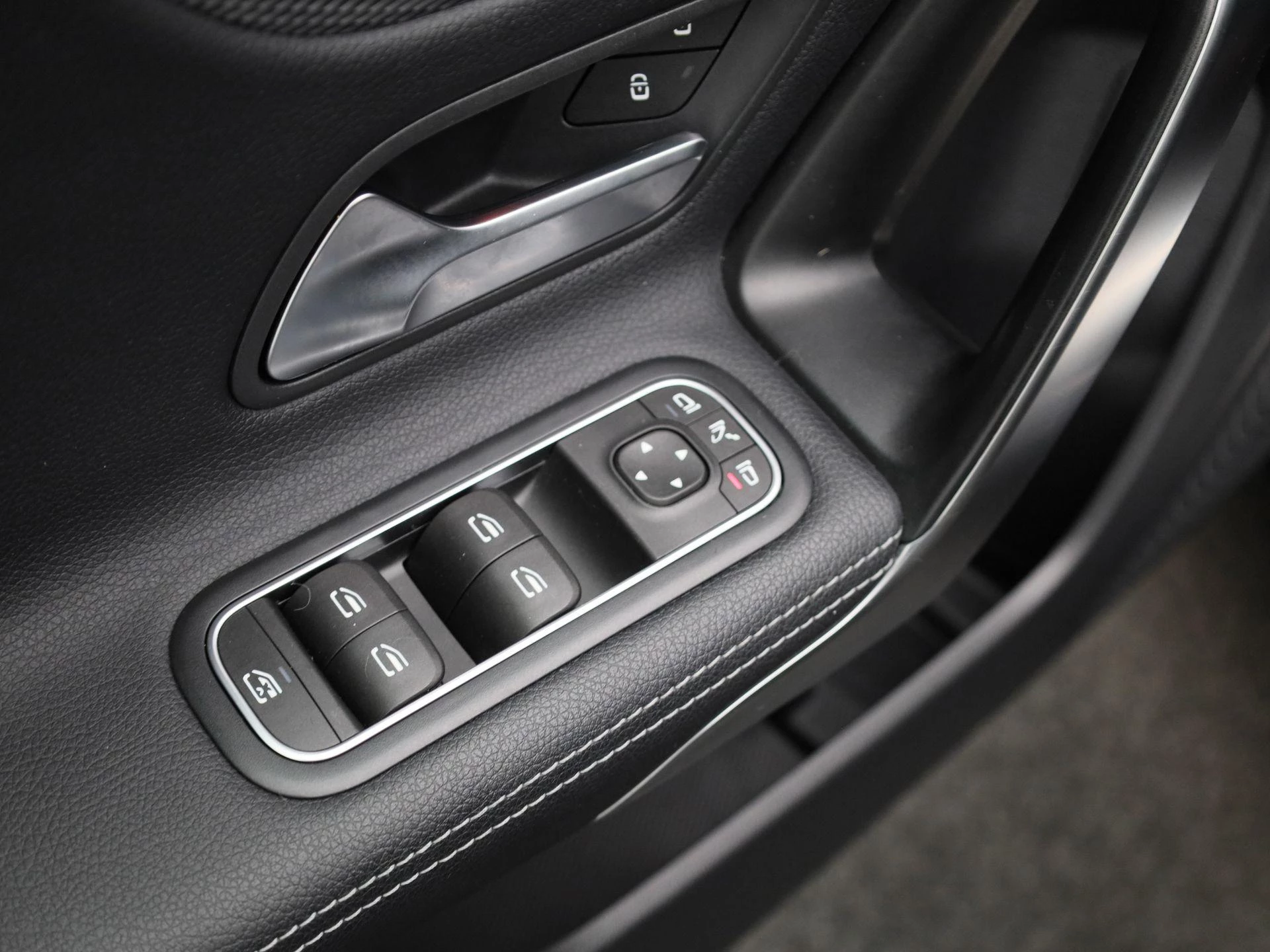 Mercedes-Benz-A-Klasse-image-25