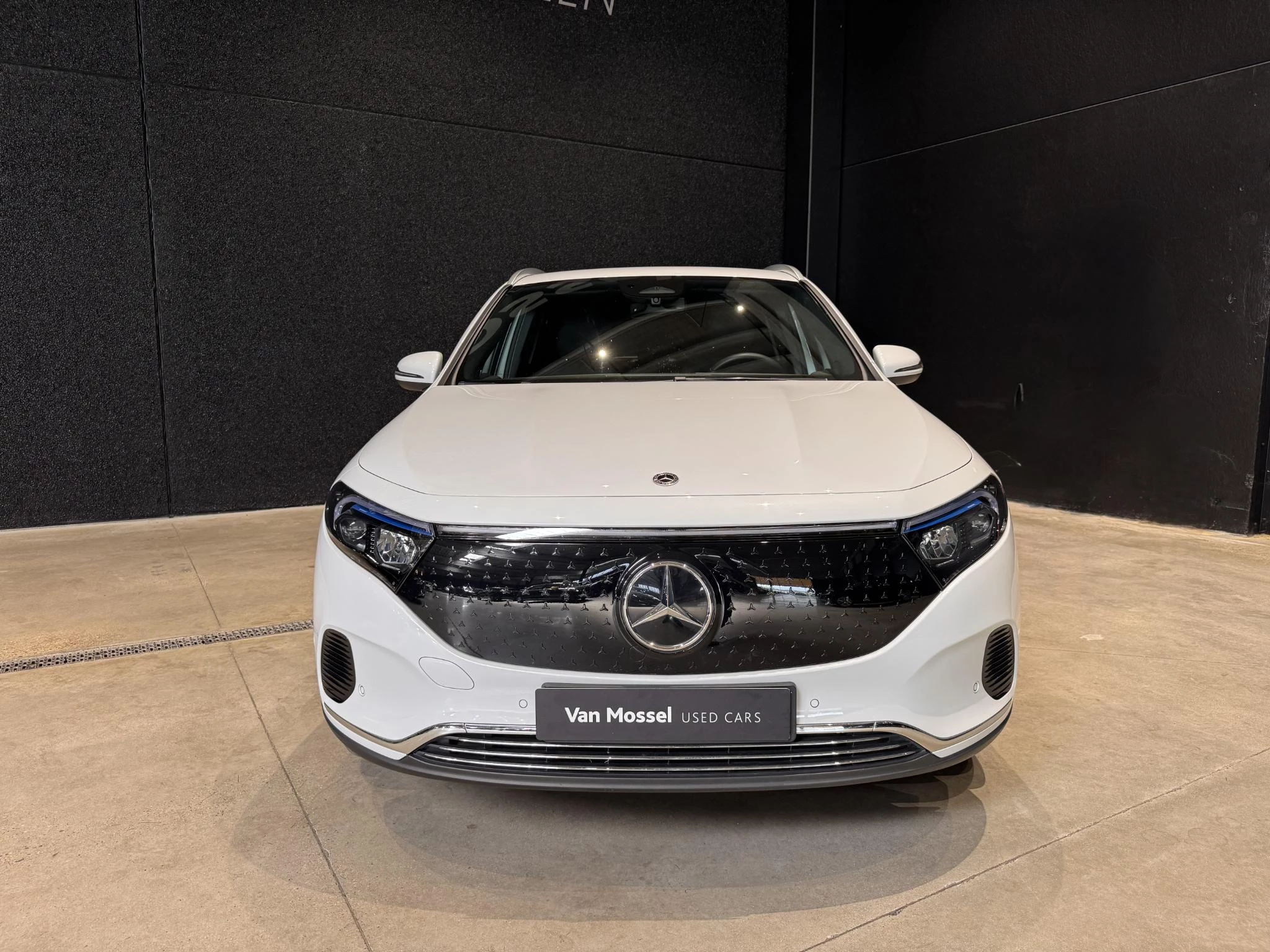 Mercedes-Benz Eqa