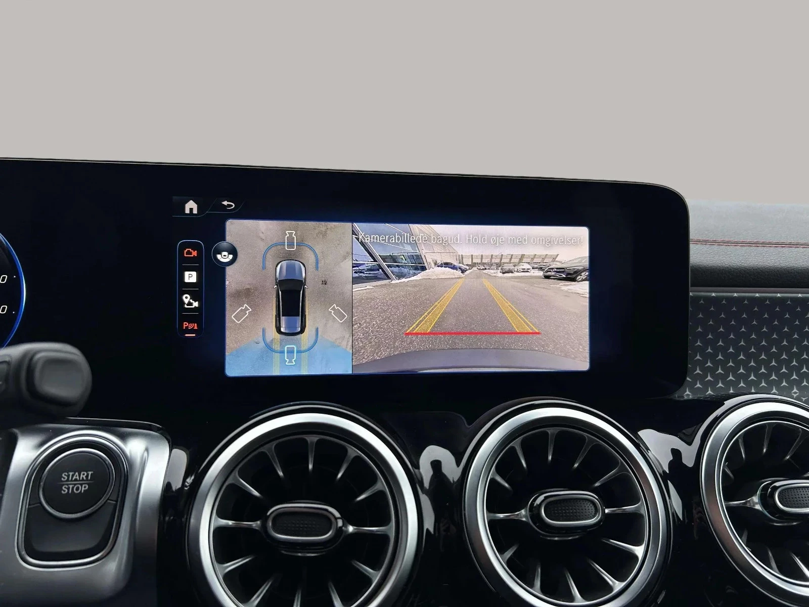 Mercedes-Benz-EQB-image-17