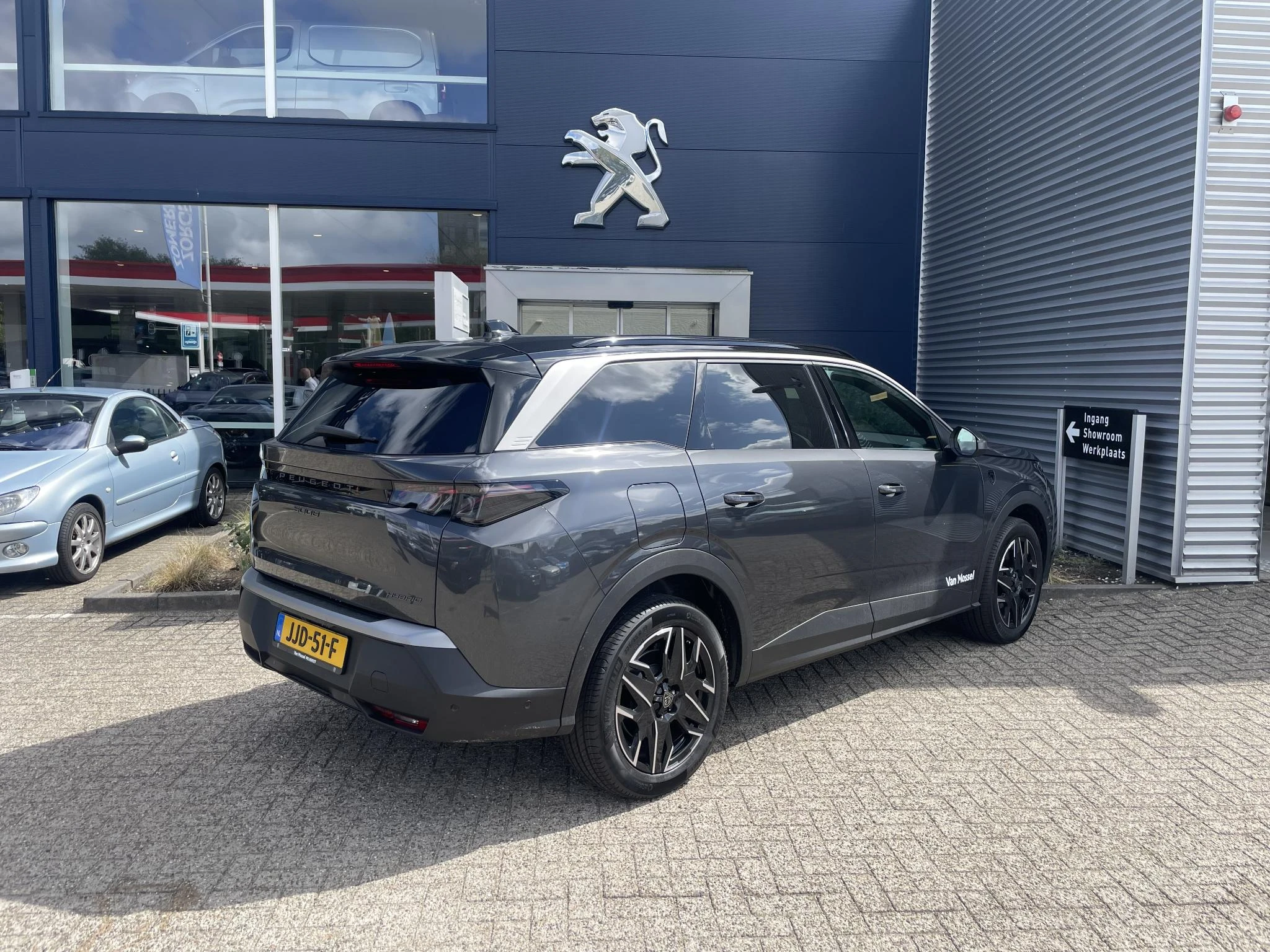 Peugeot-5008-image-5