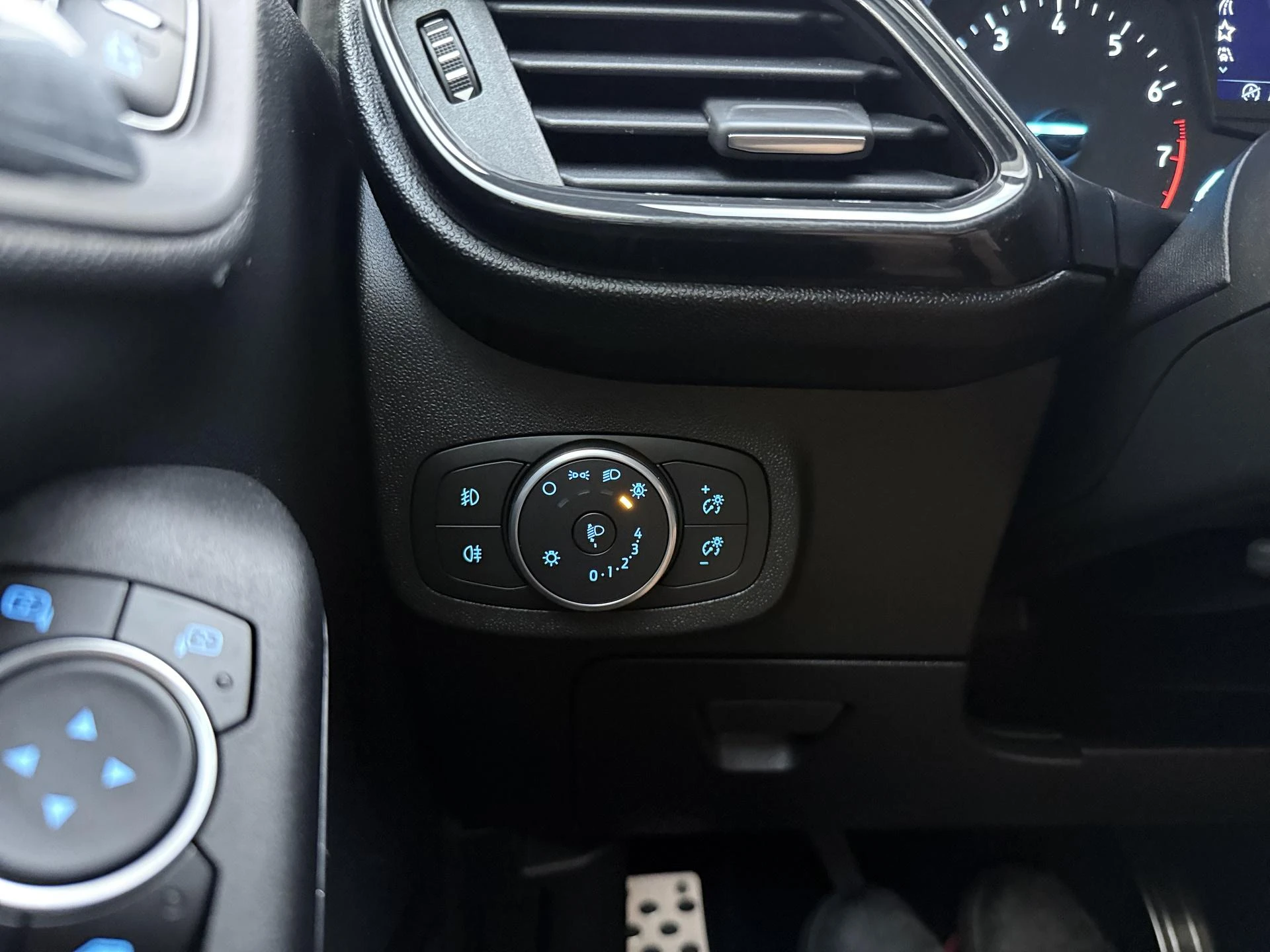 Ford-Fiesta-image-13