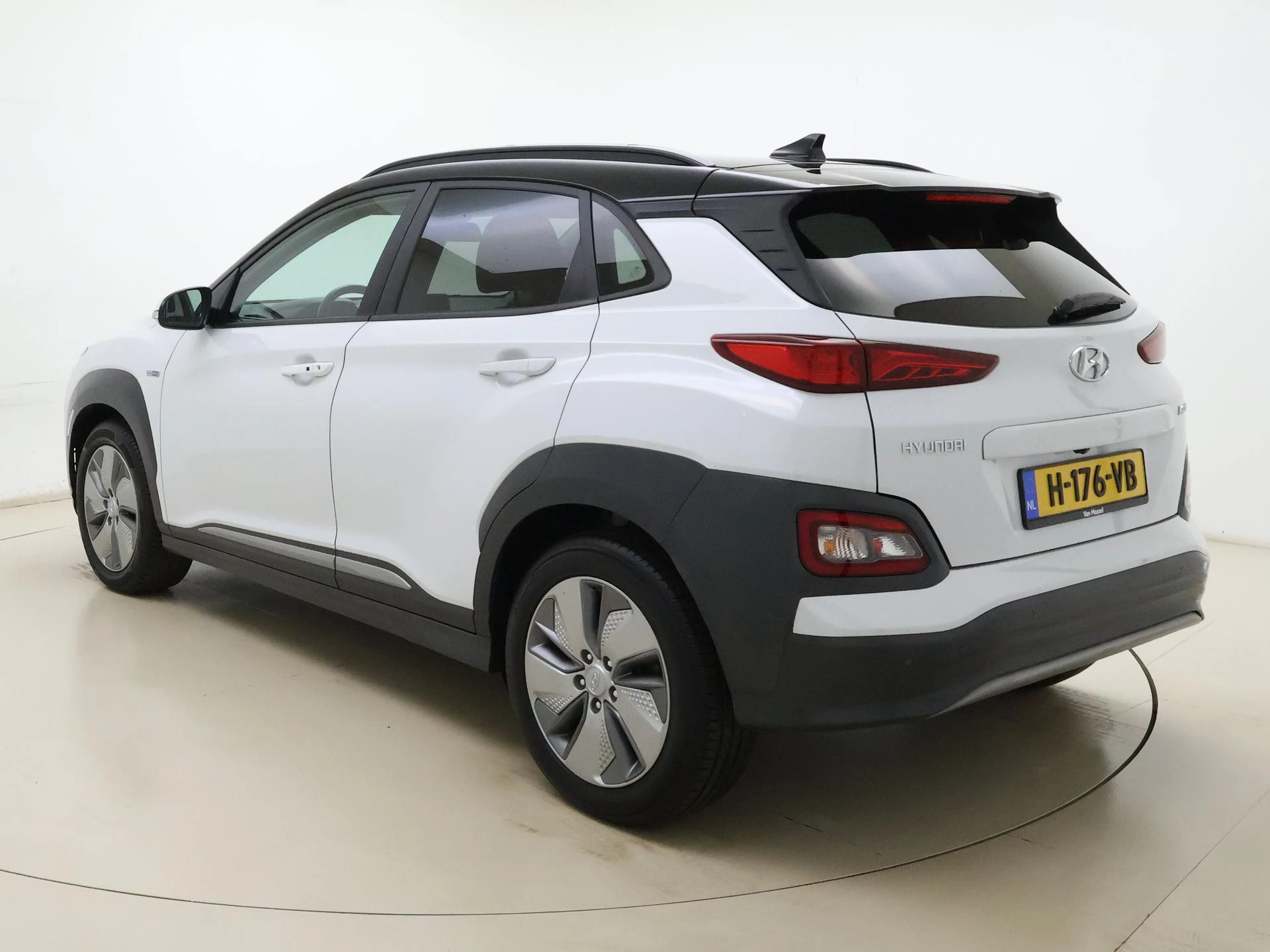 Hyundai-Kona-image-5