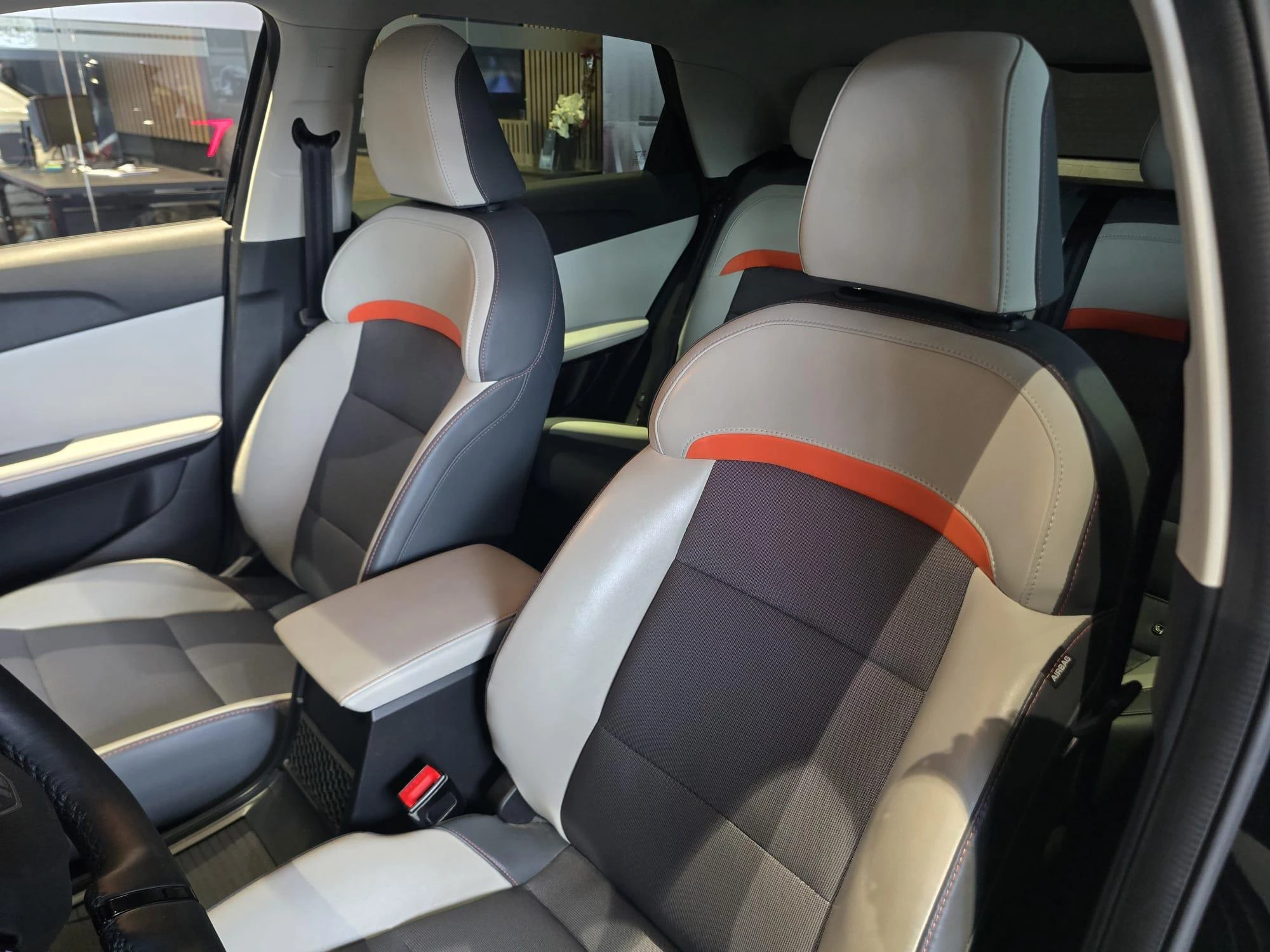 MG MG4 Luxury Long Range 64 kWh