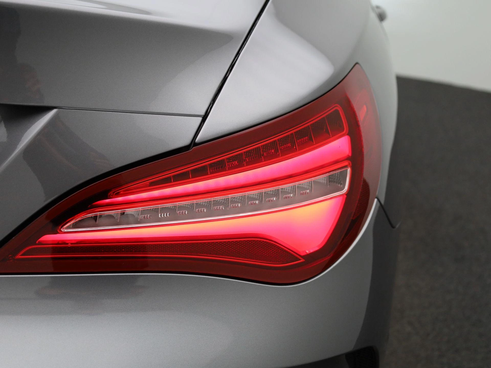 Mercedes-Benz-CLA-image-42