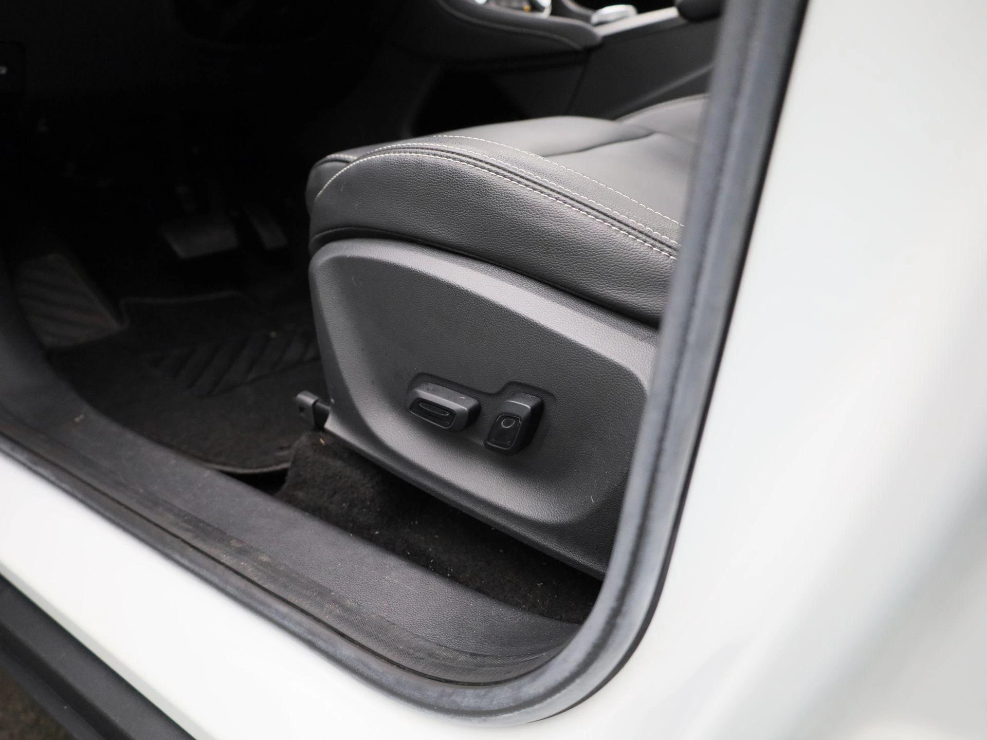 MG-ZS EV-image-29