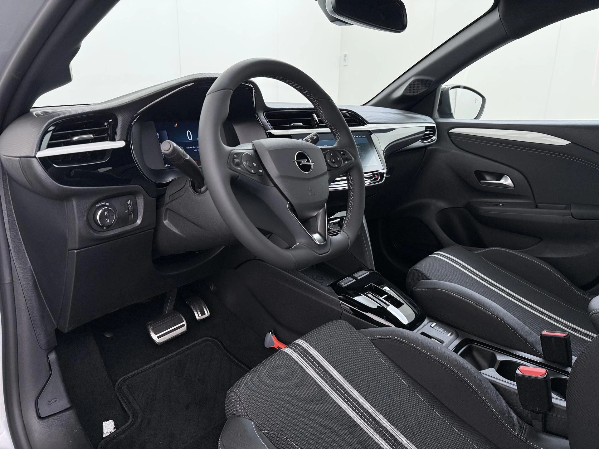 Opel-Corsa-image-12