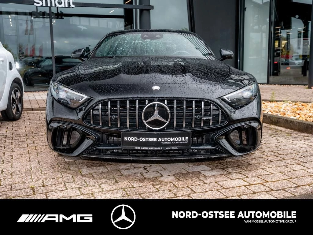Mercedes-Benz-SL-image-1