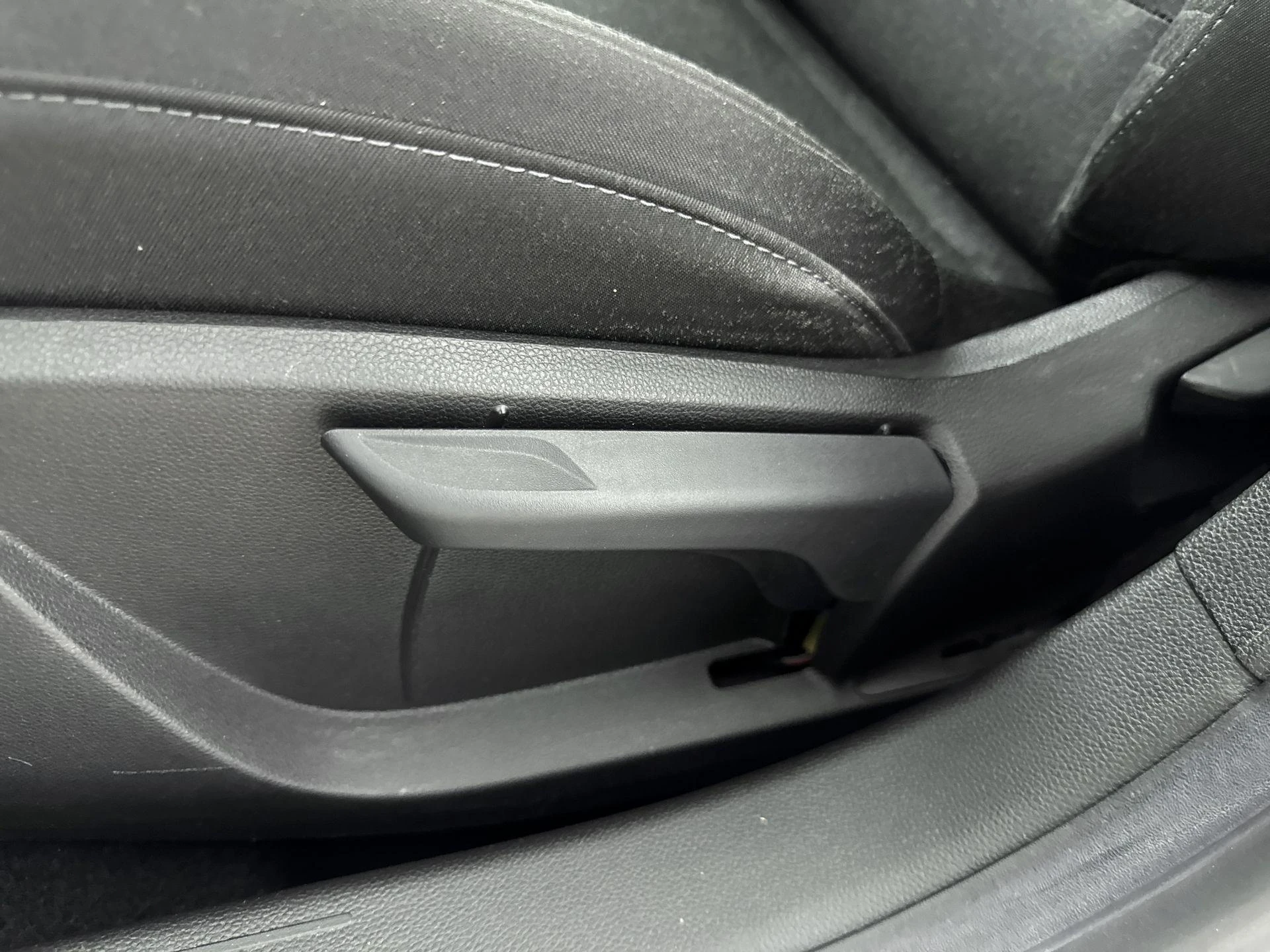 Renault-Clio-image-18