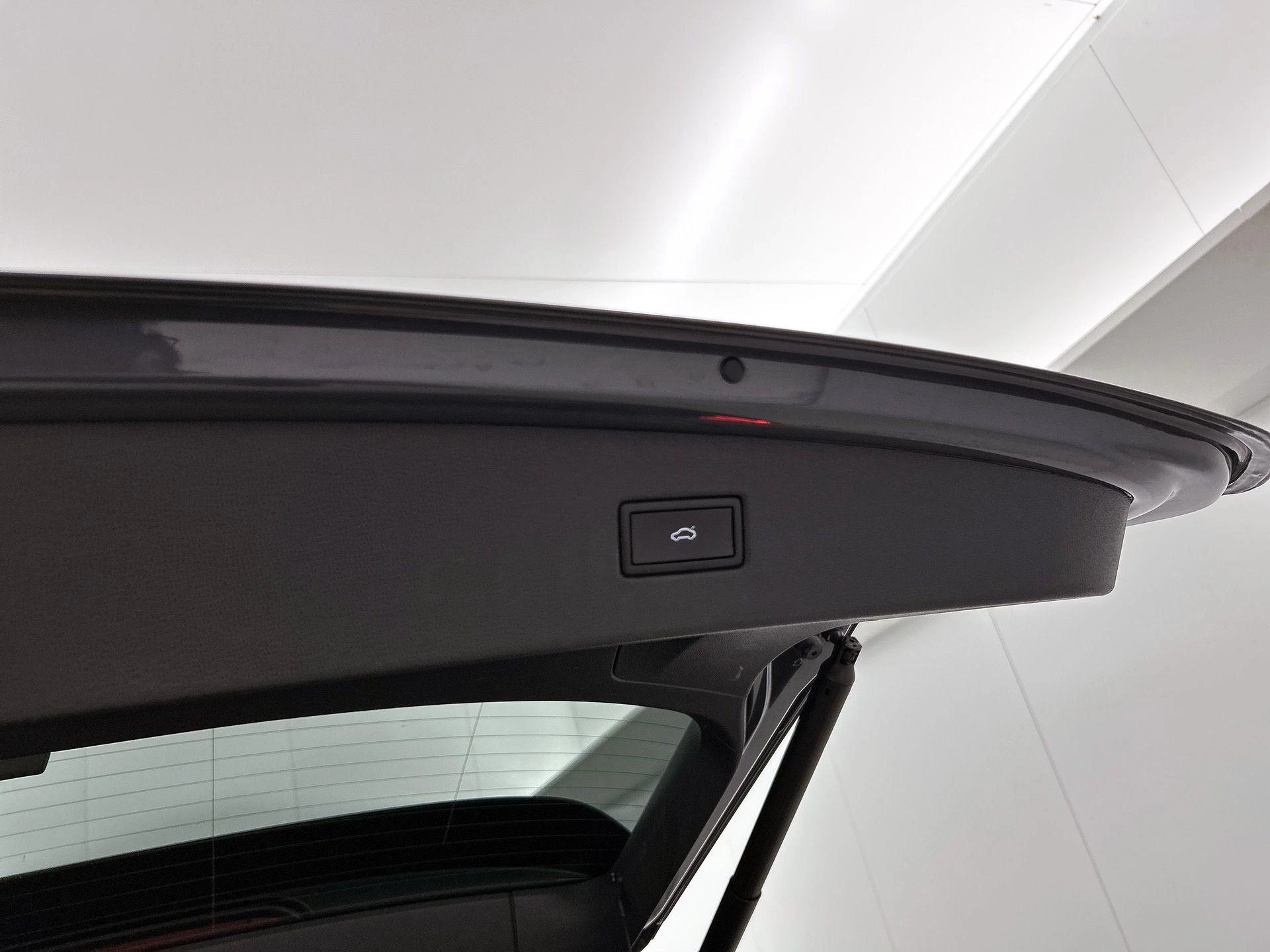 Volkswagen-Tiguan-image-24