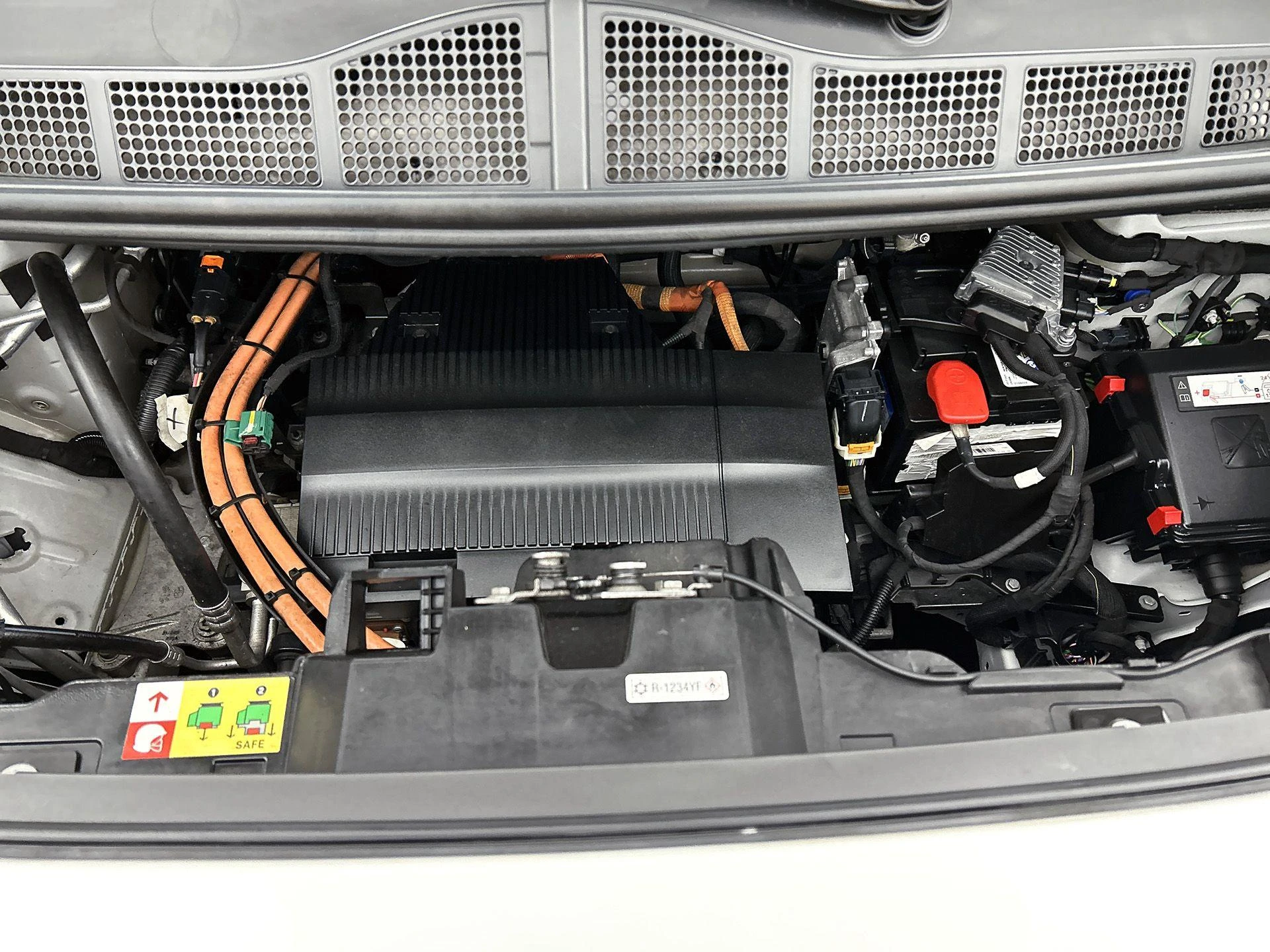 Opel-Vivaro-e-image-22