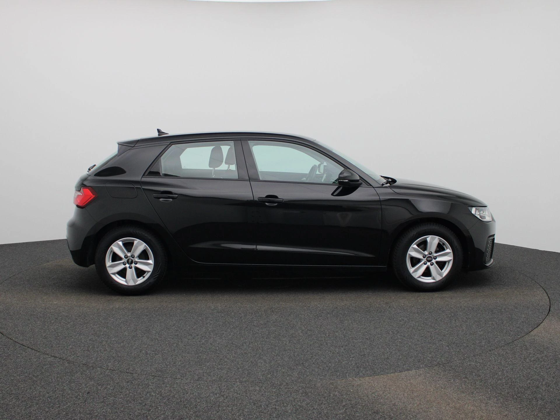 Audi-A1 Sportback-image-5