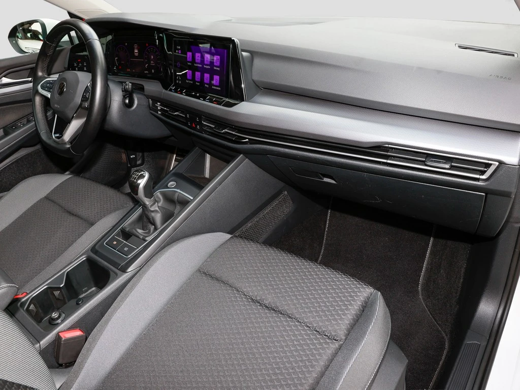 Volkswagen-Golf-image-7