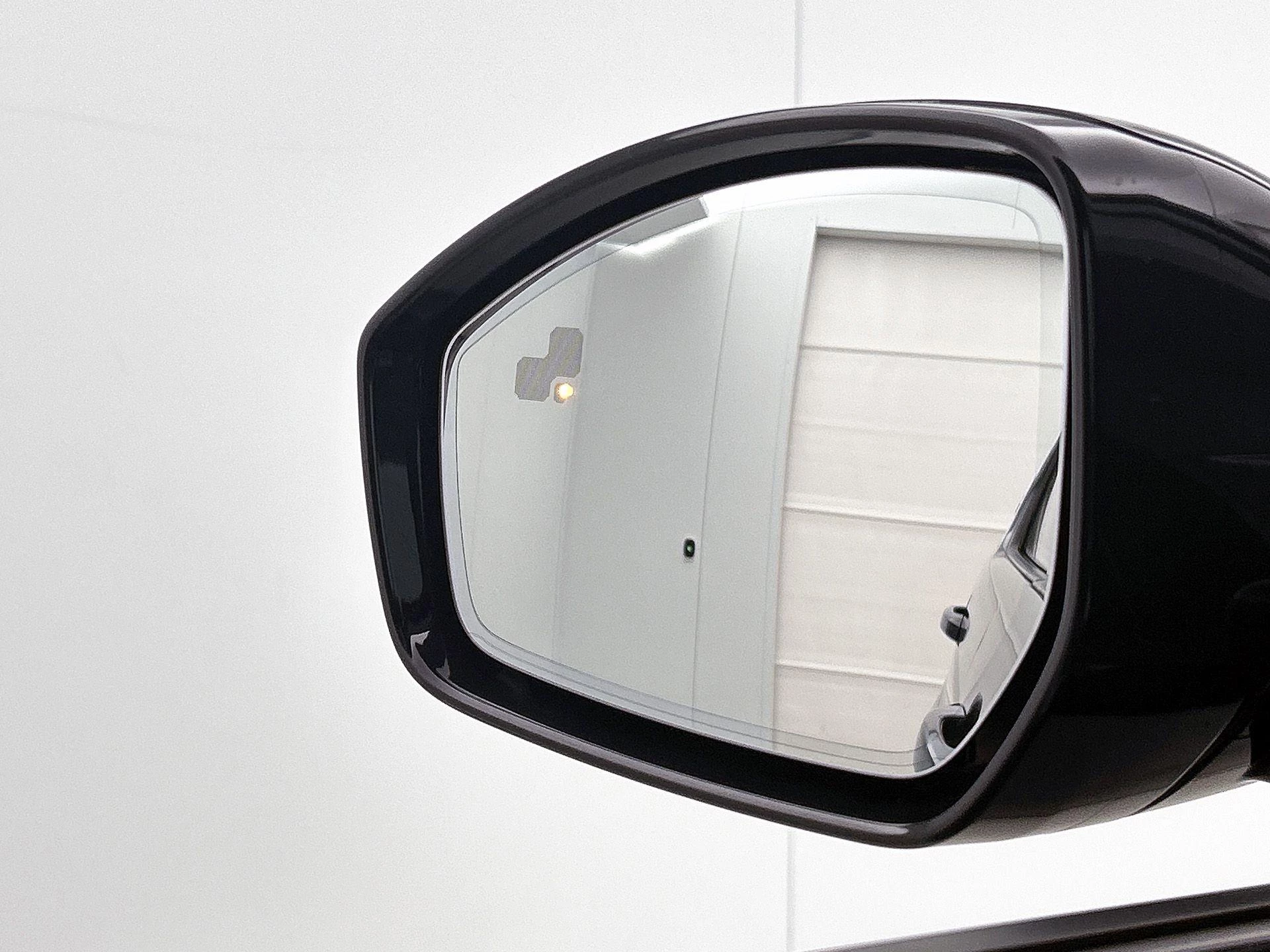 Land Rover-Discovery Sport-image-26