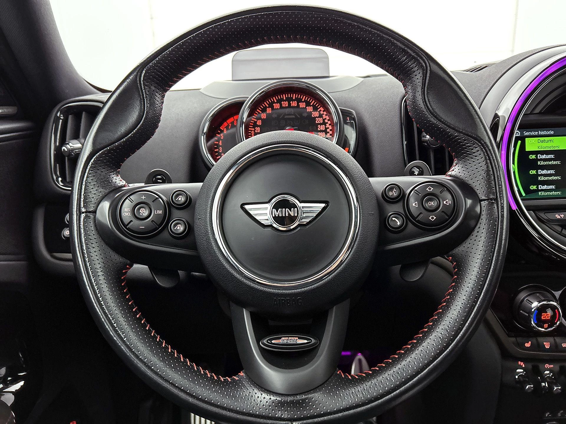 MINI-Countryman-image-31