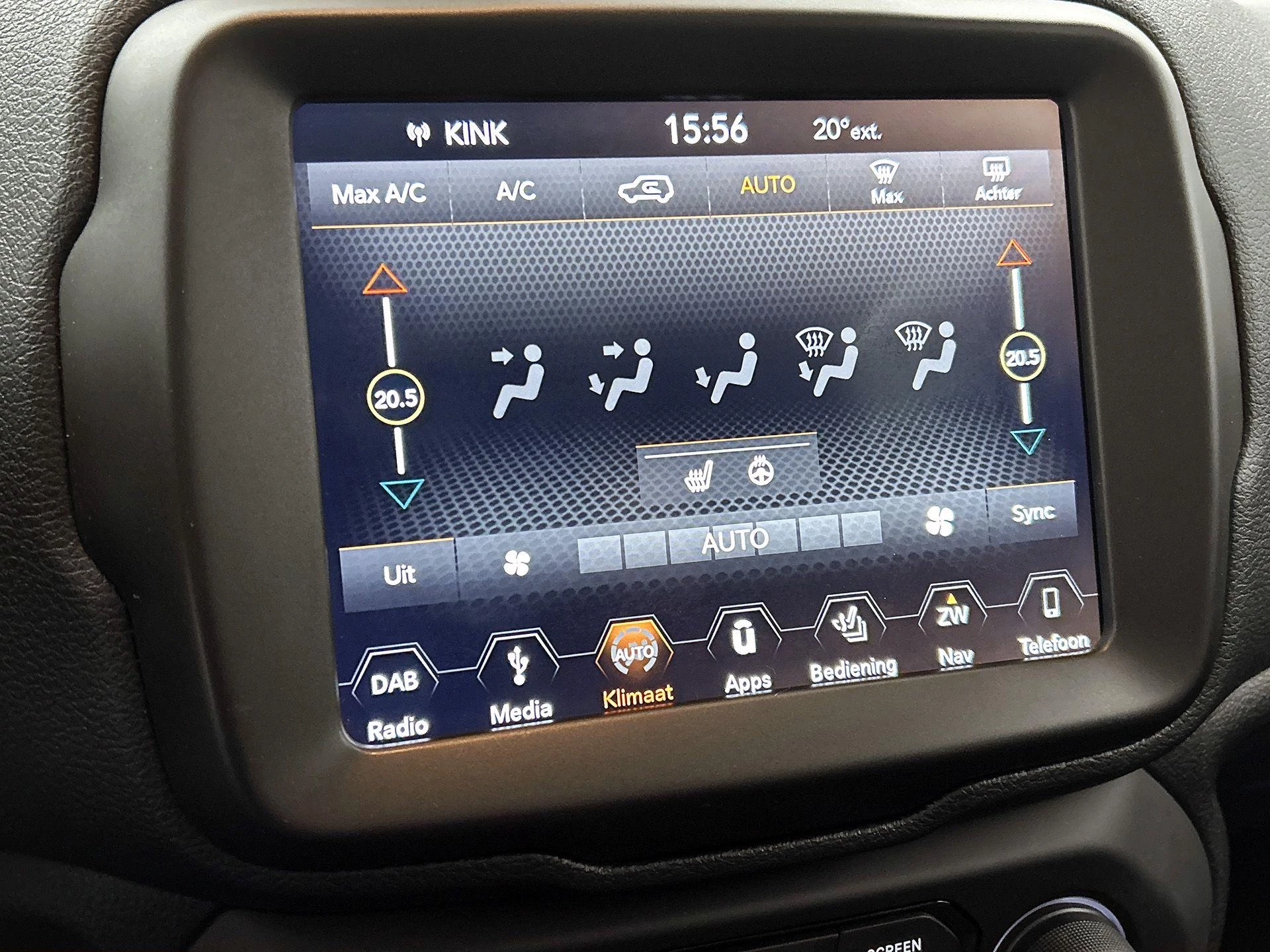 Jeep-Renegade-image-8