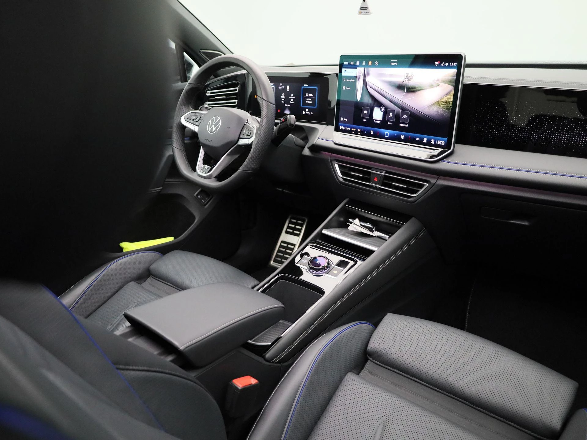 Volkswagen-Tiguan-image-42