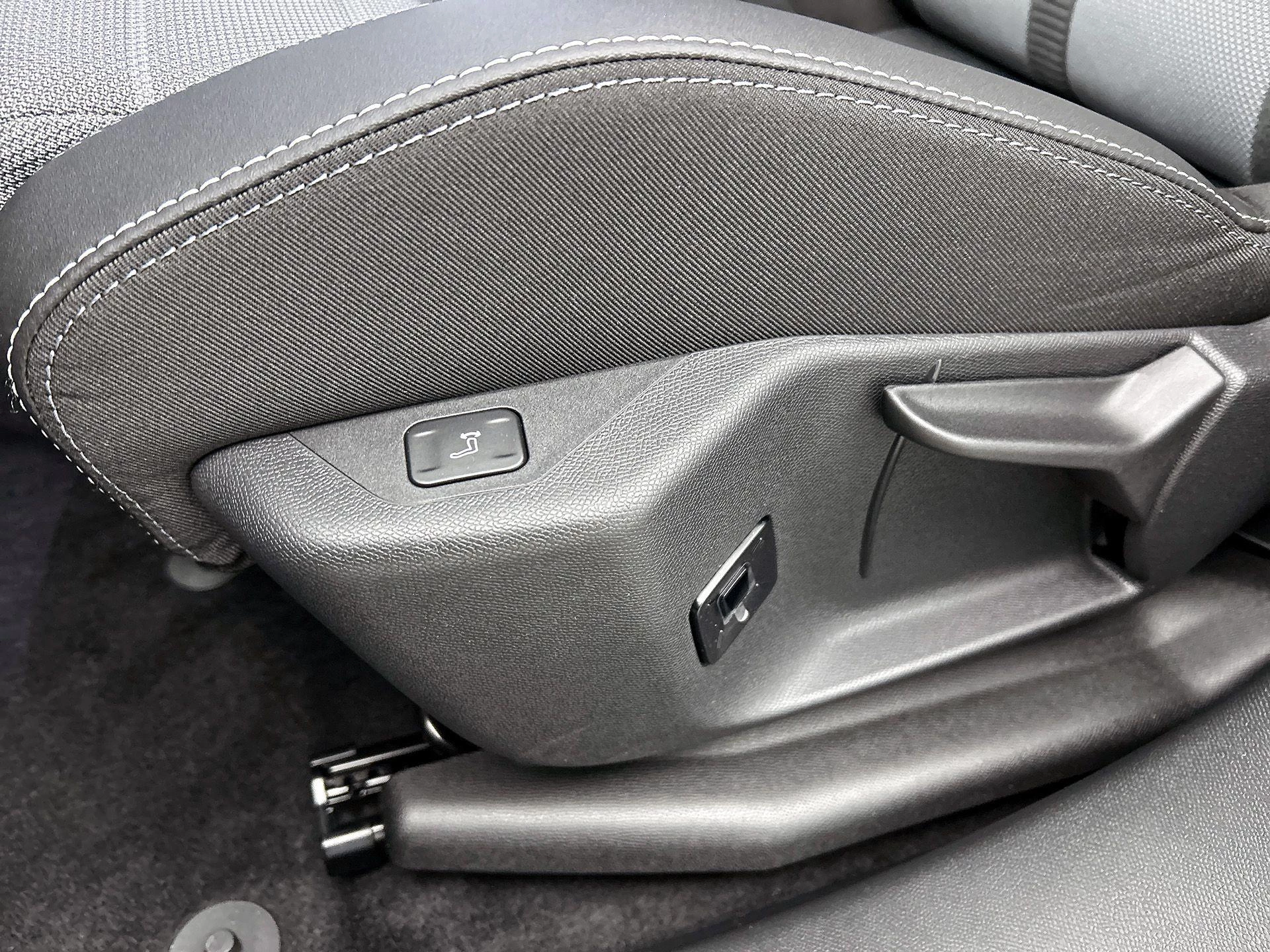 Opel-Grandland-image-25