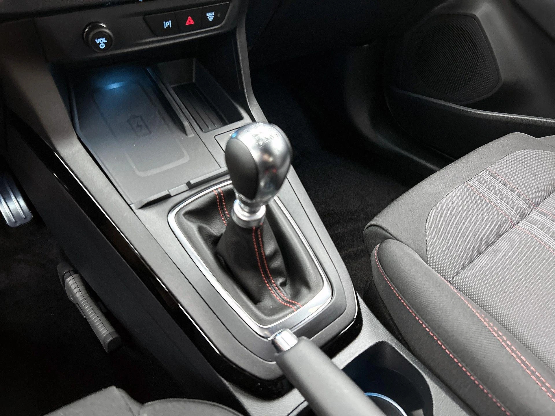Ford-Puma-image-32