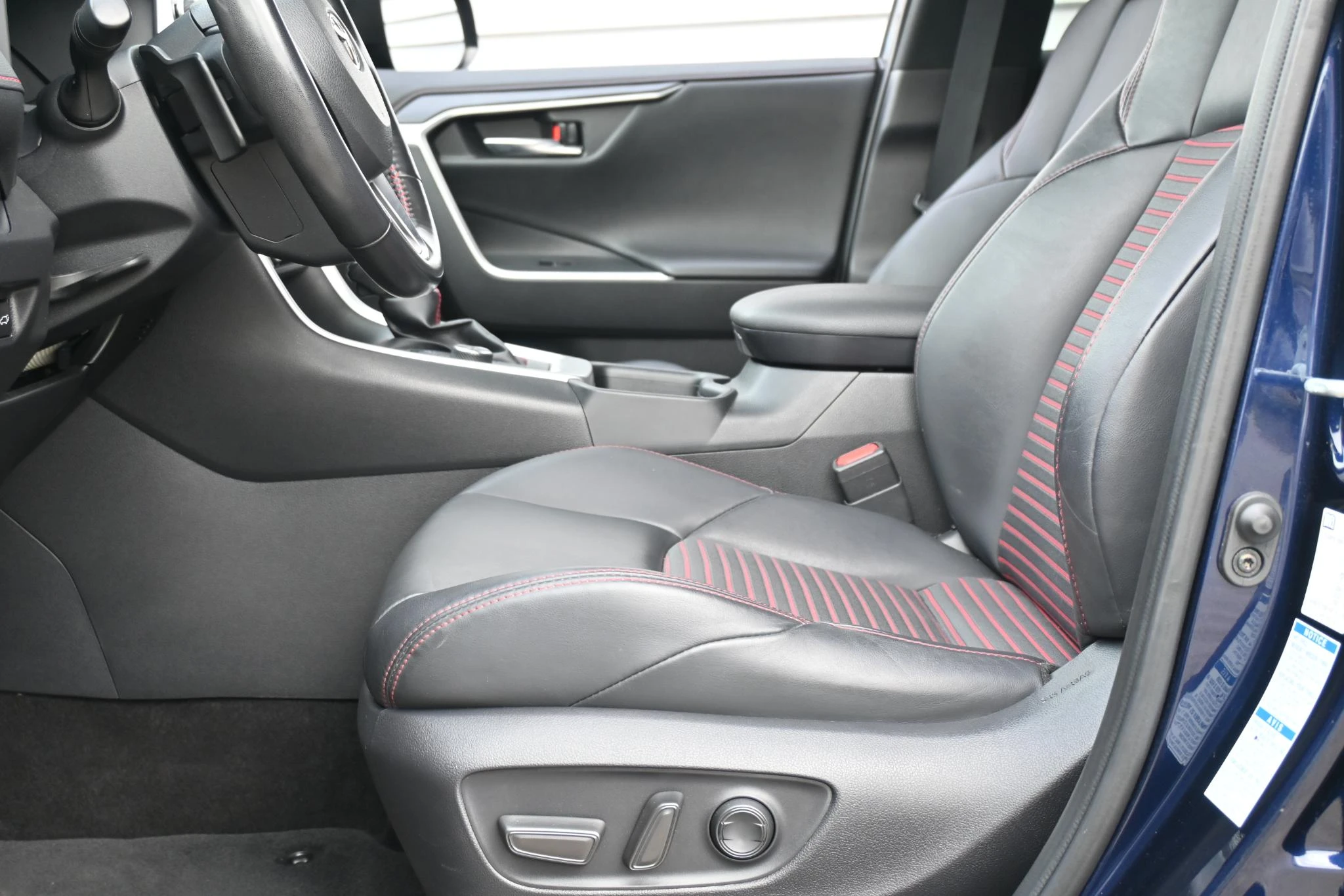 Toyota-RAV4-image-11