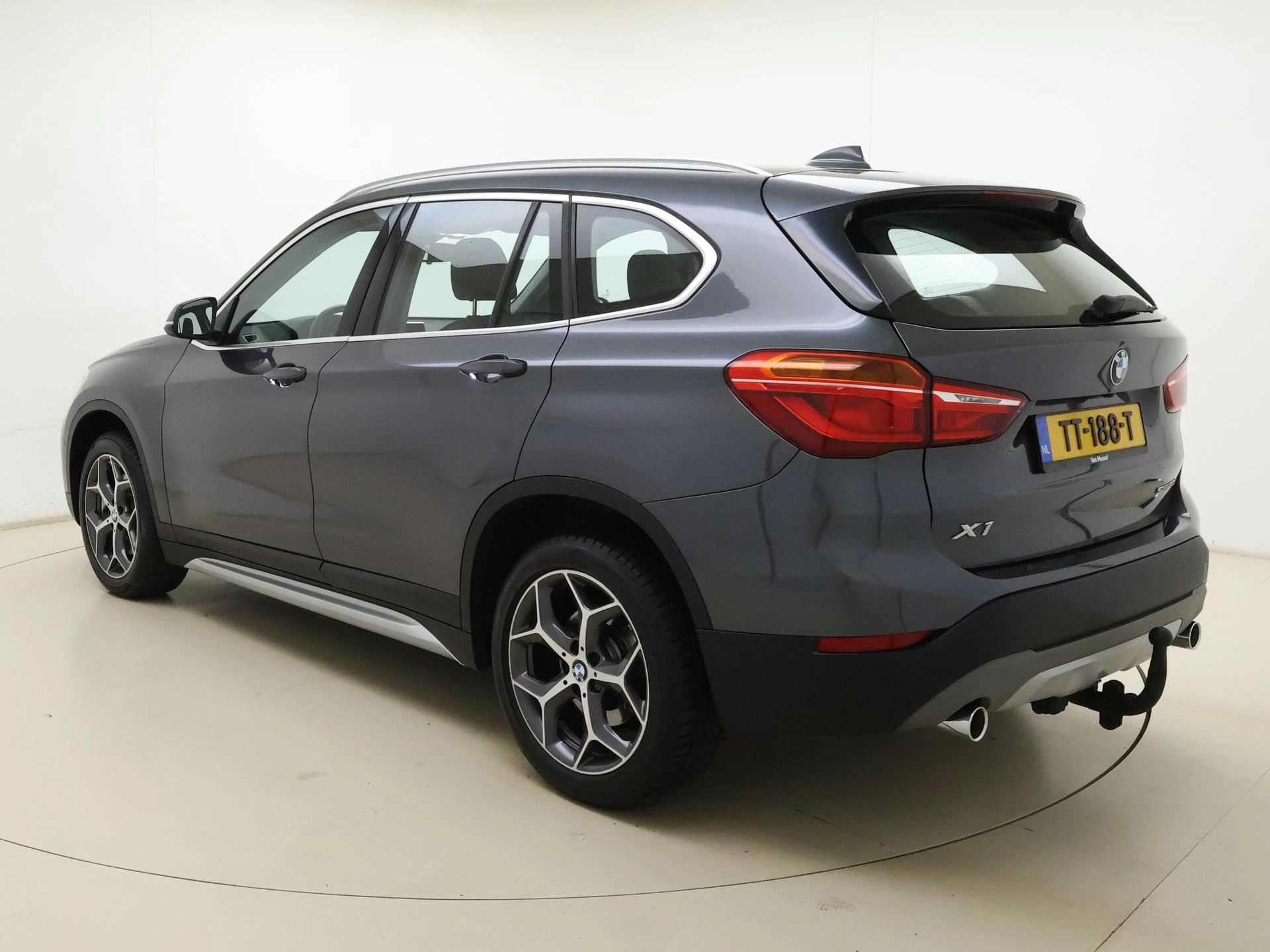 BMW X1 sDrive20i Orange Edition II