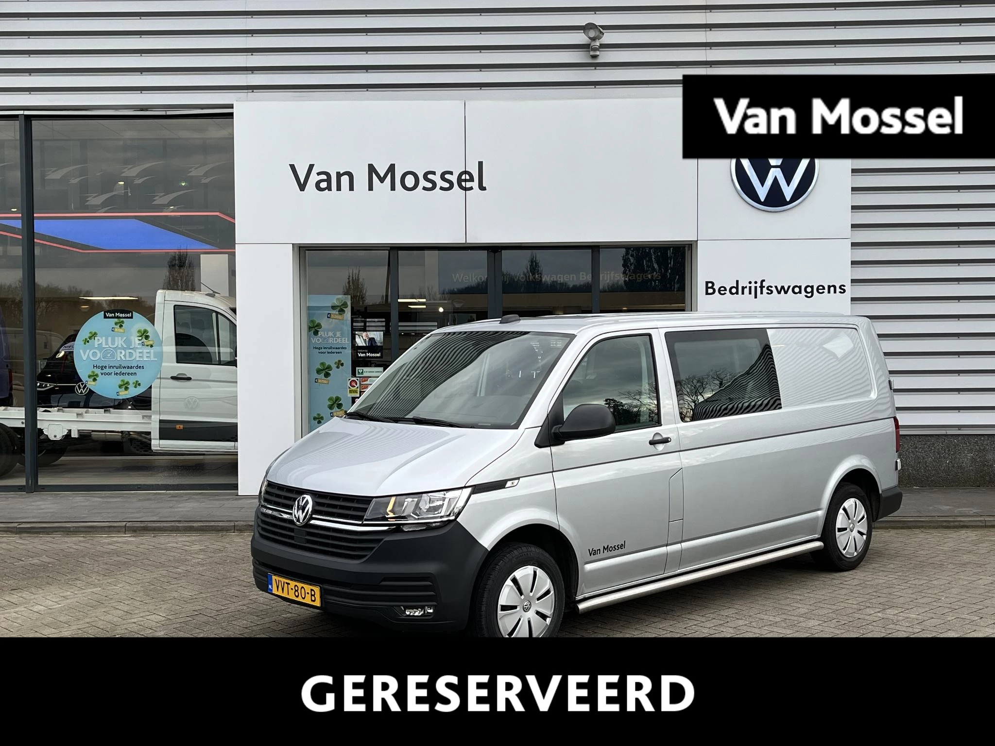 Volkswagen-Transporter-image-0