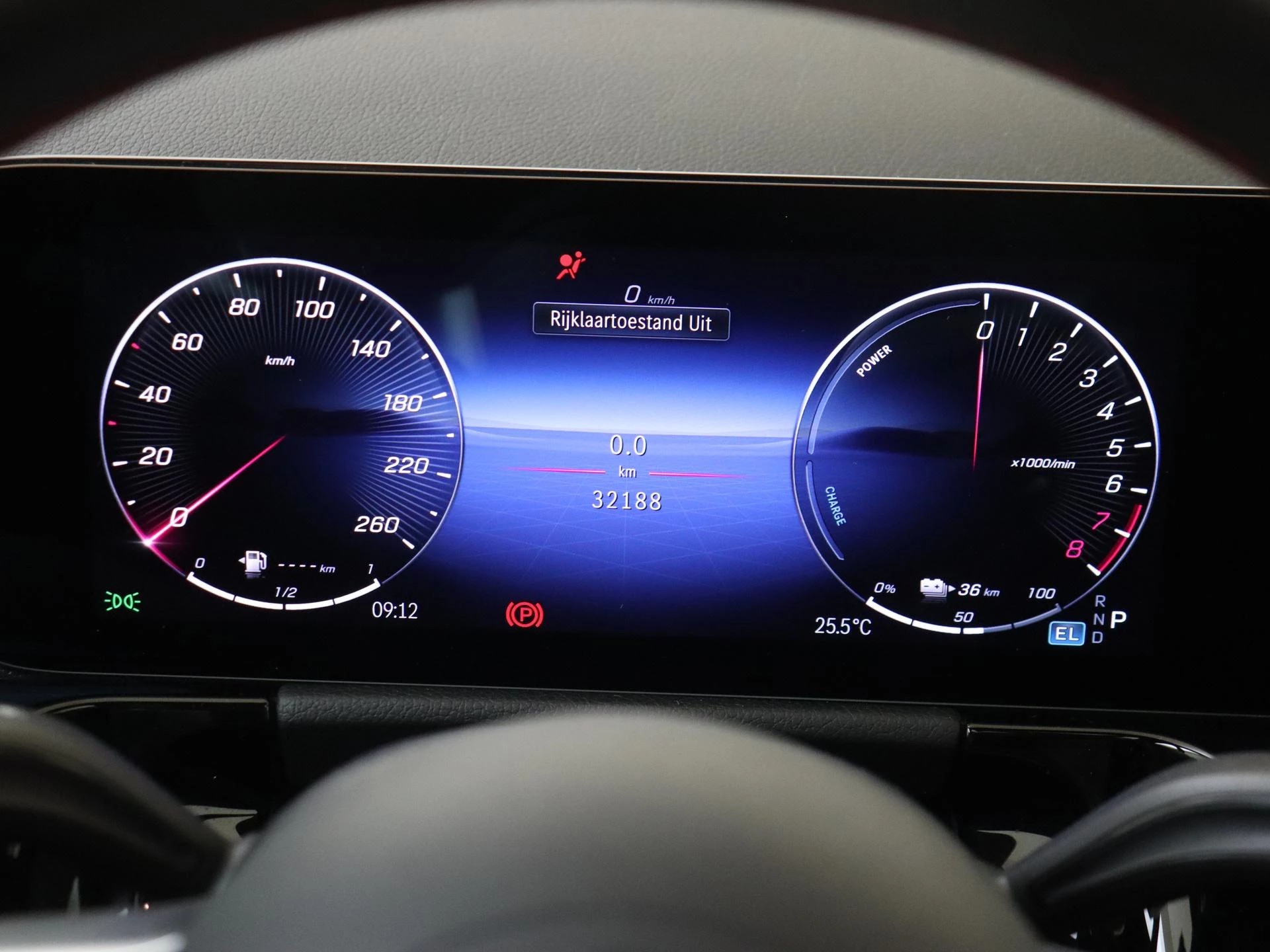 Mercedes-Benz B-Klasse 250 e Business Solution AMG