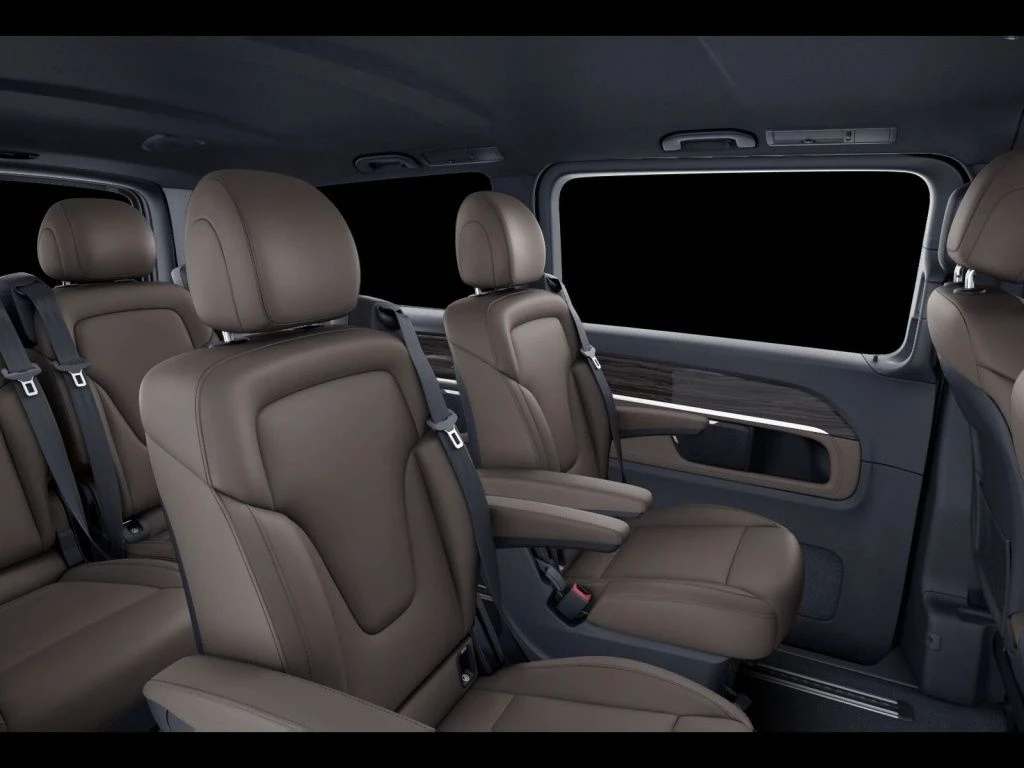 Mercedes-Benz-V-Klasse 300-image-11