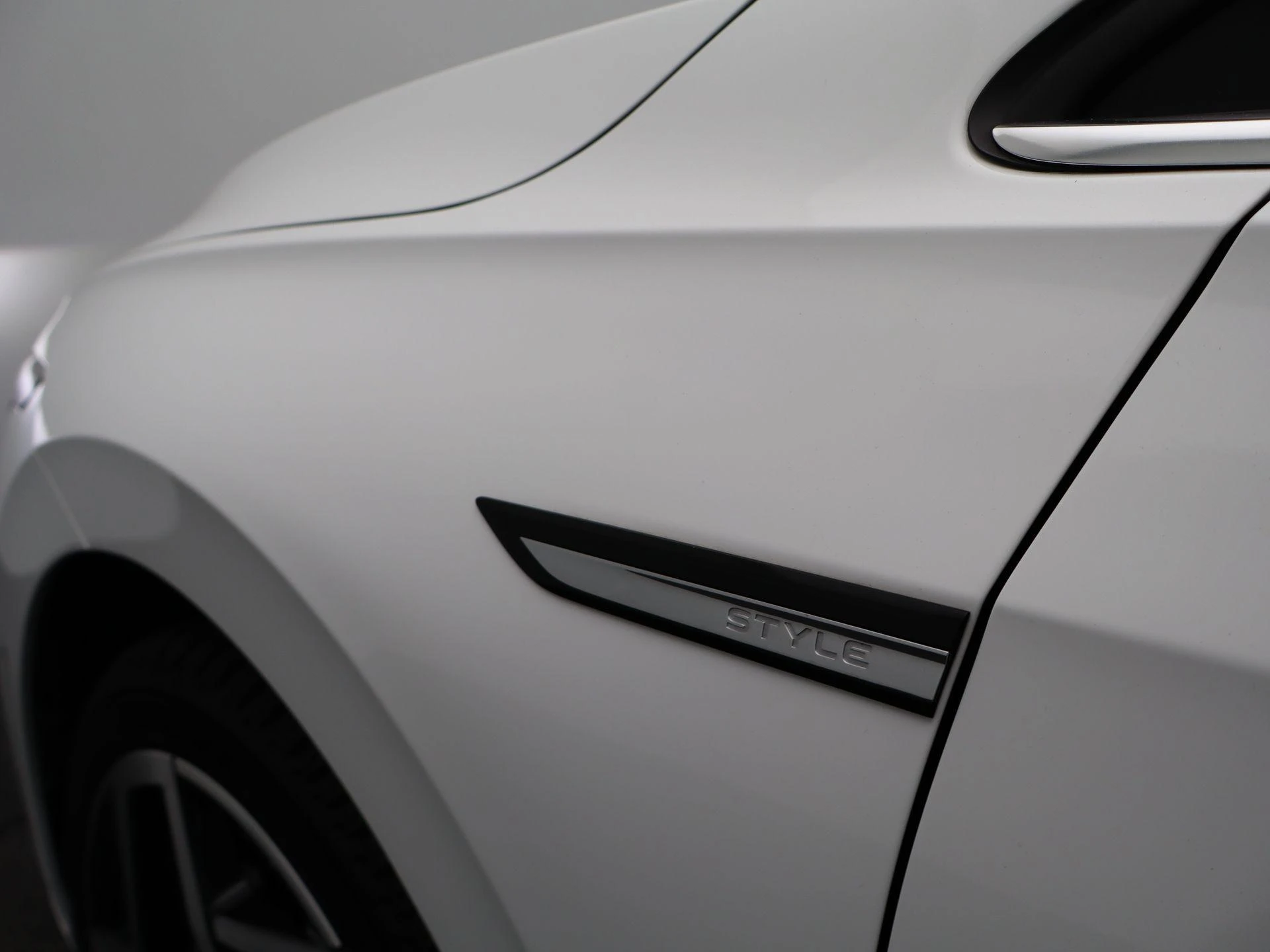 Volkswagen Golf Variant 1.5 eTSI R-Line Business