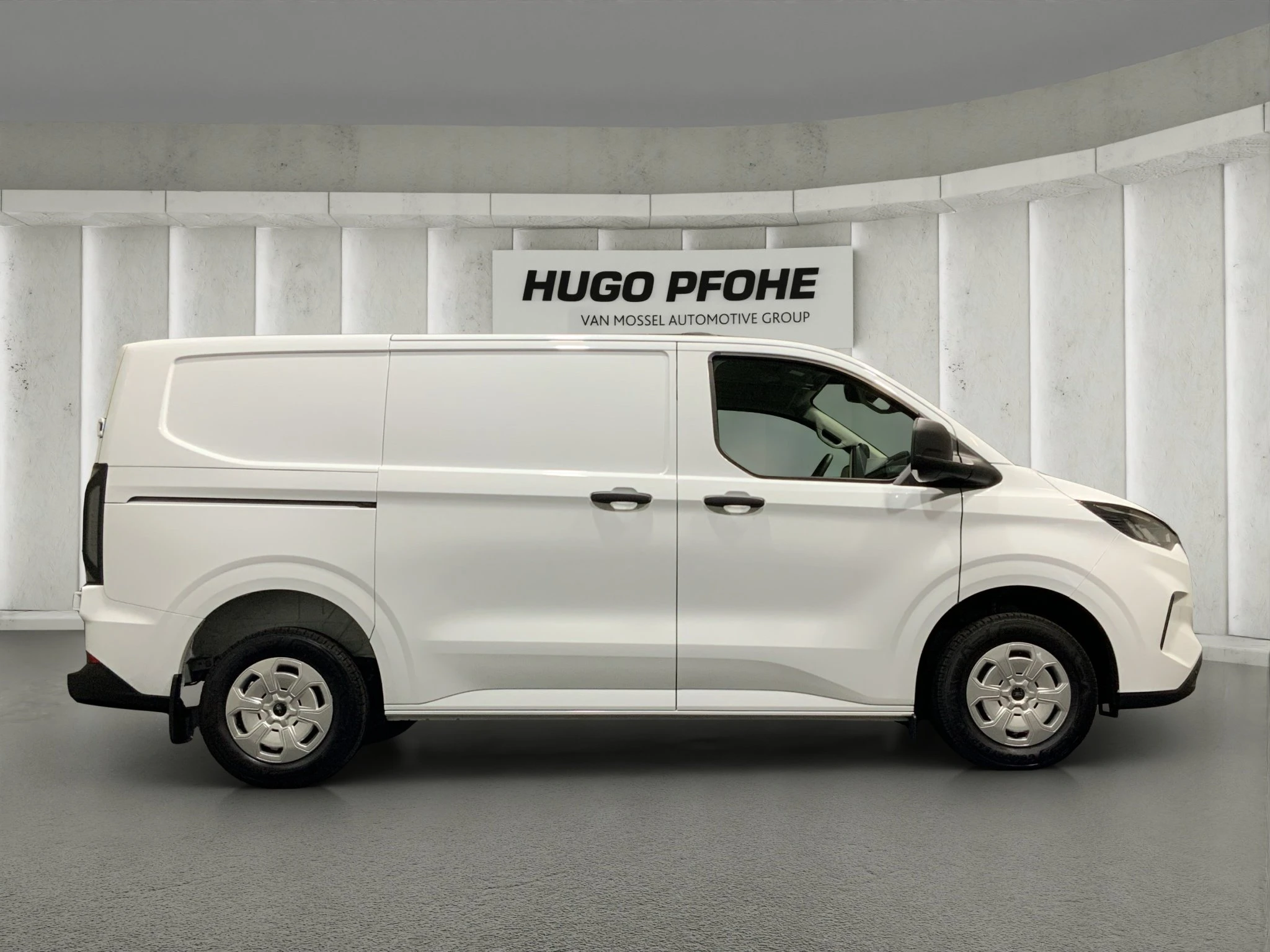 Ford-Transit Custom-image-5