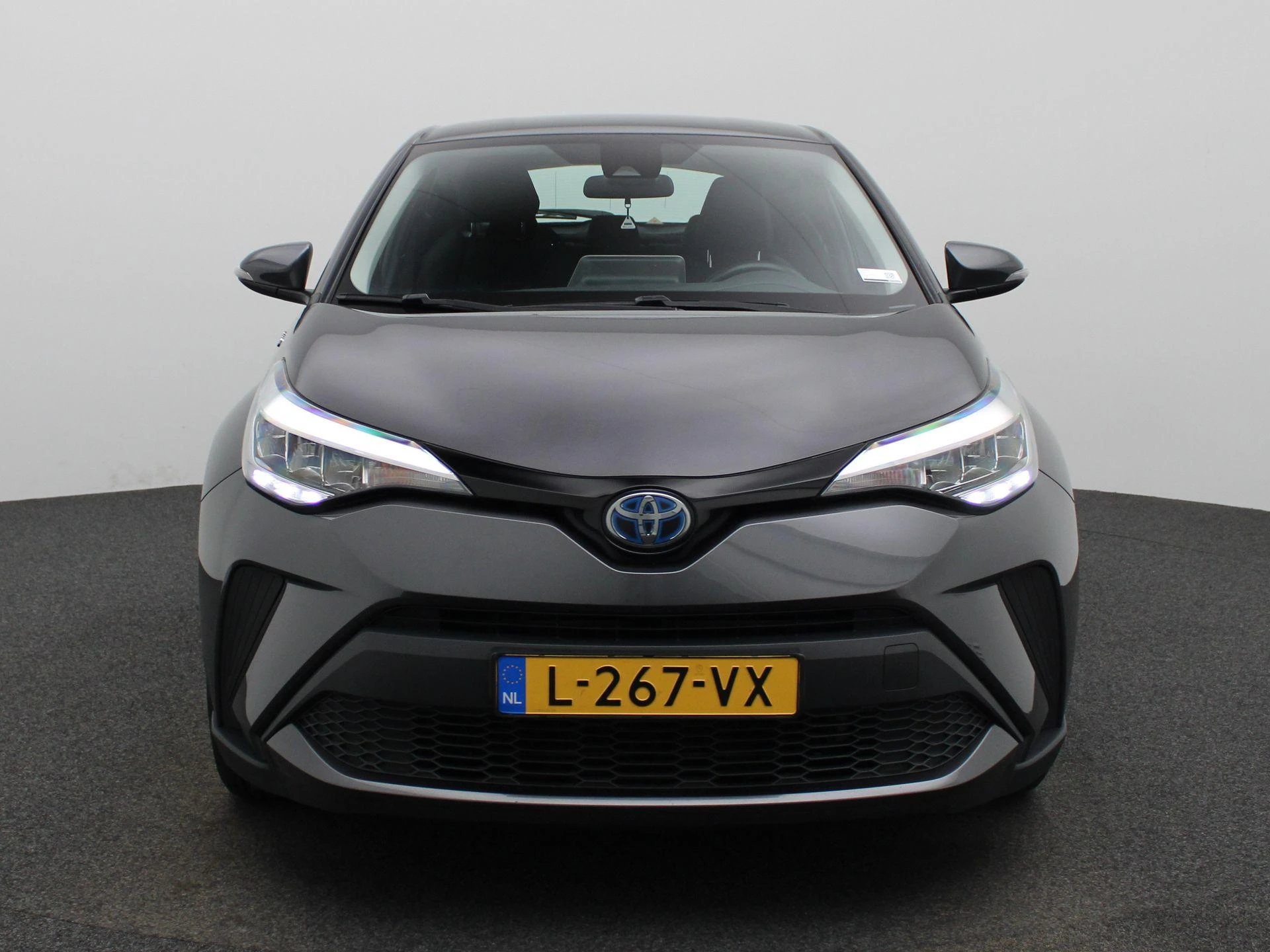 Toyota-C-HR-image-2