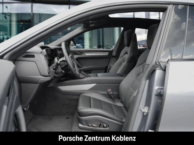 Porsche Cayenne Coupe Electric -