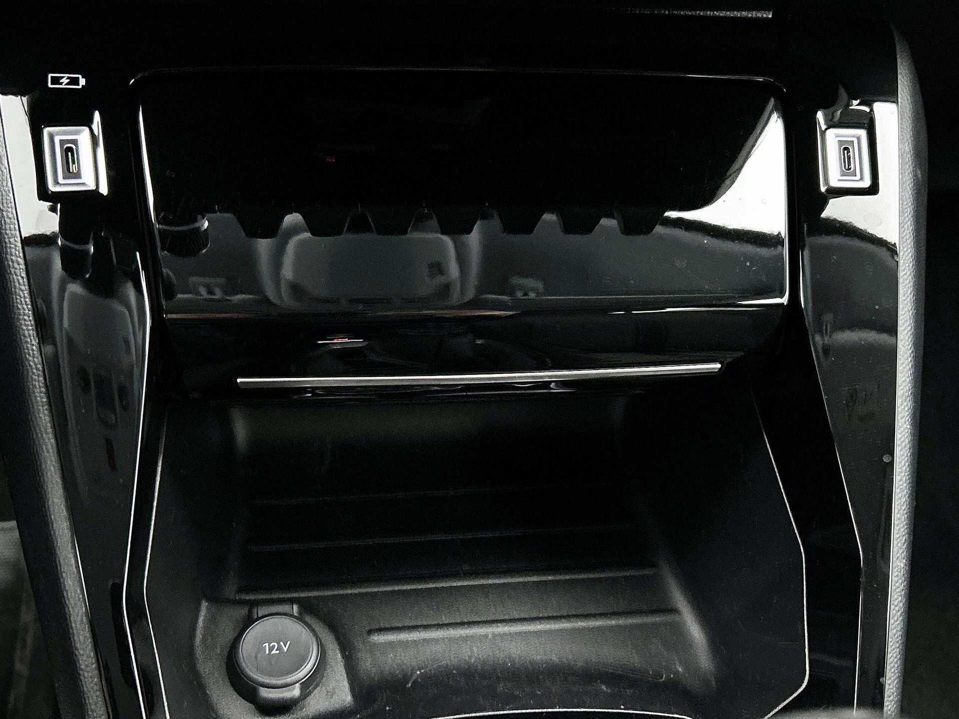 Peugeot-208-image-27