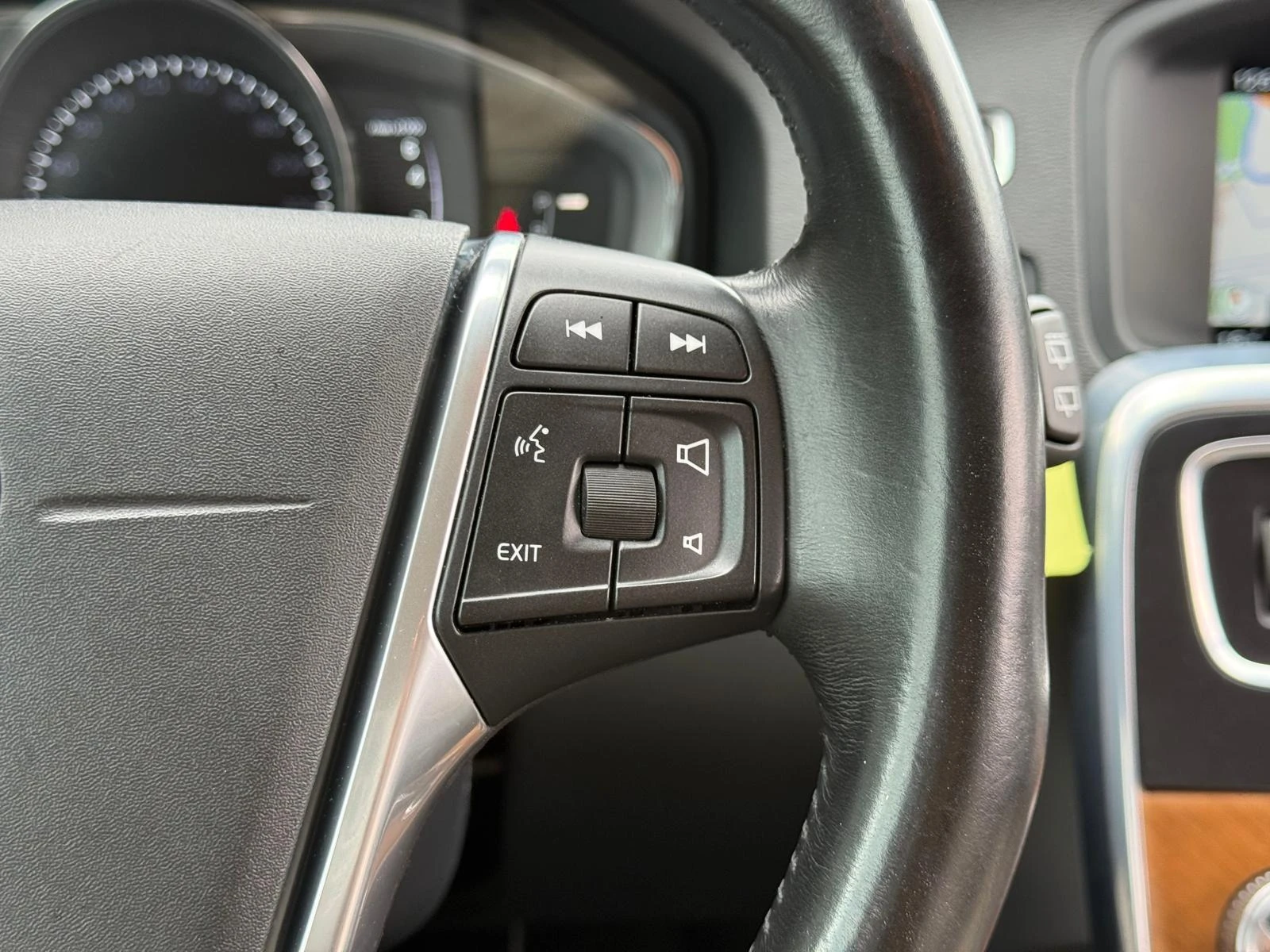 Volvo-V60-image-16