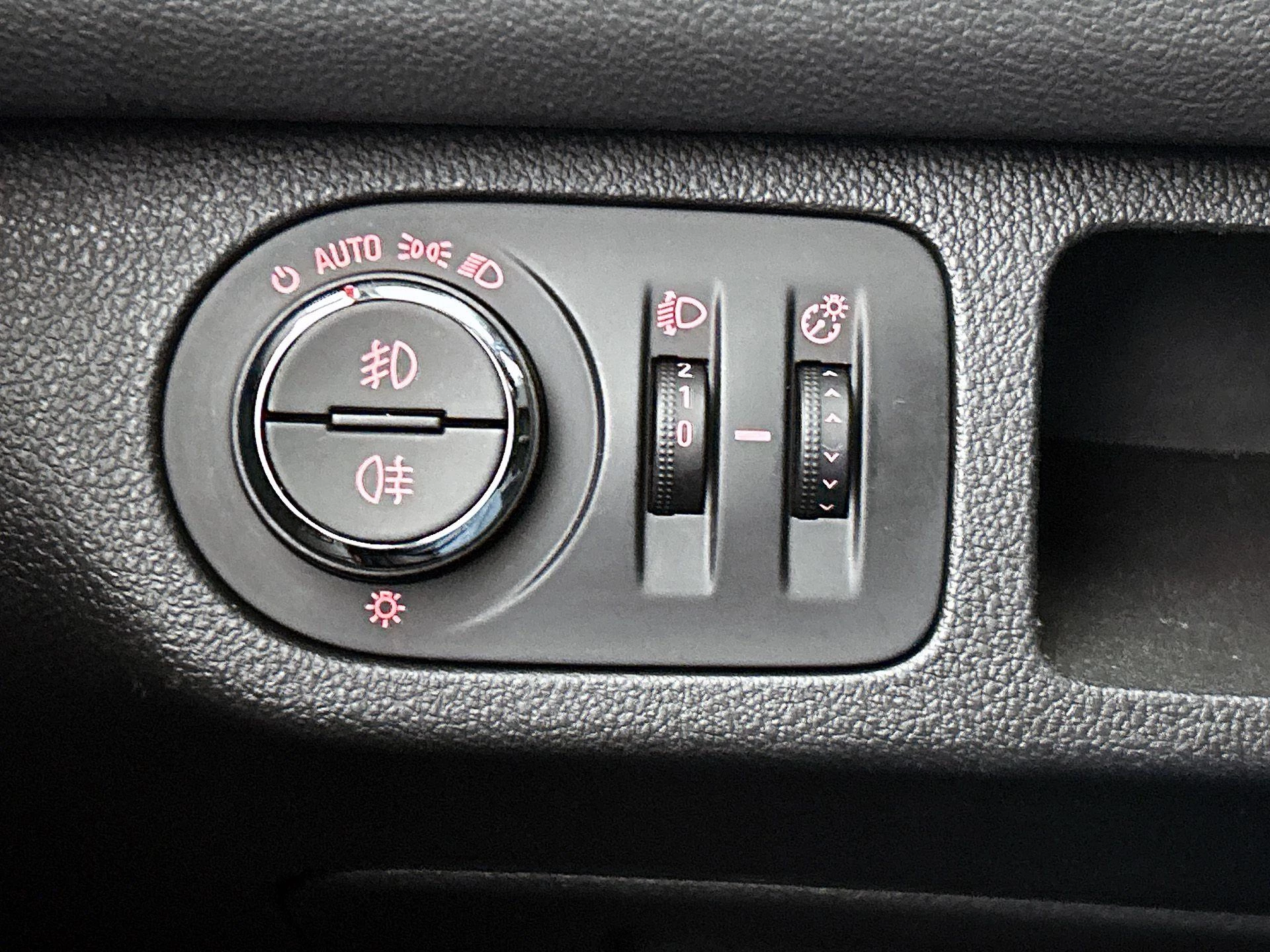 Opel-Meriva-image-22