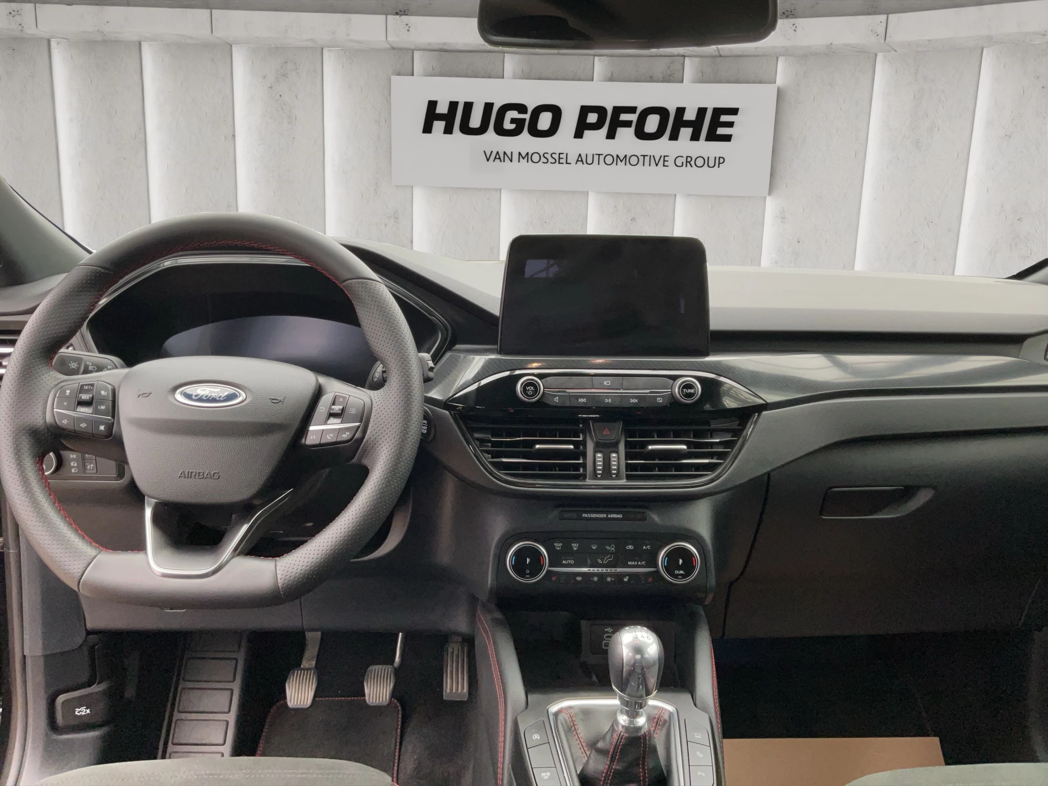 Ford Kuga ST-Line X | ACC | PANO | AHK | KAMERA