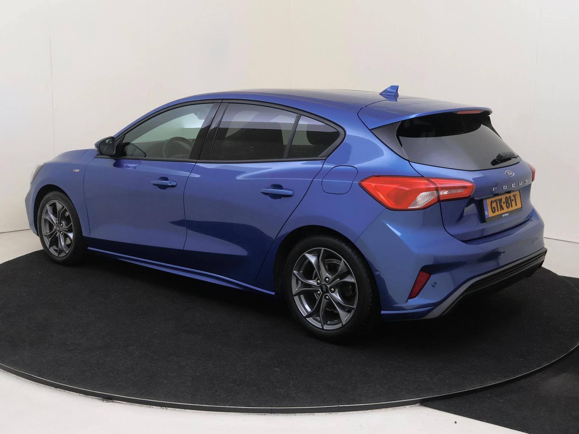 Ford-Focus-image-2
