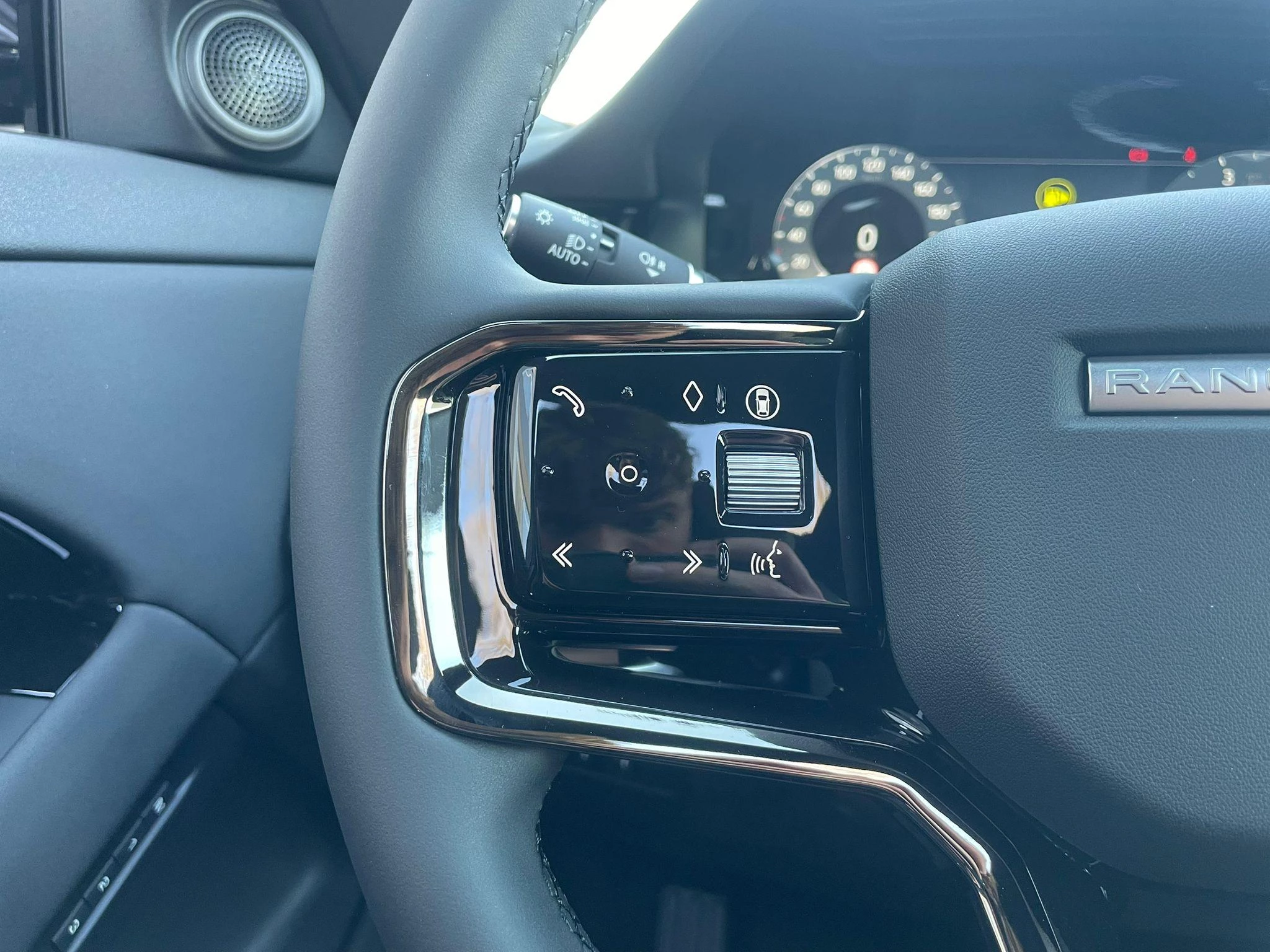 Land Rover Range Rover Evoque P160 S FWD Auto. 26.5MY