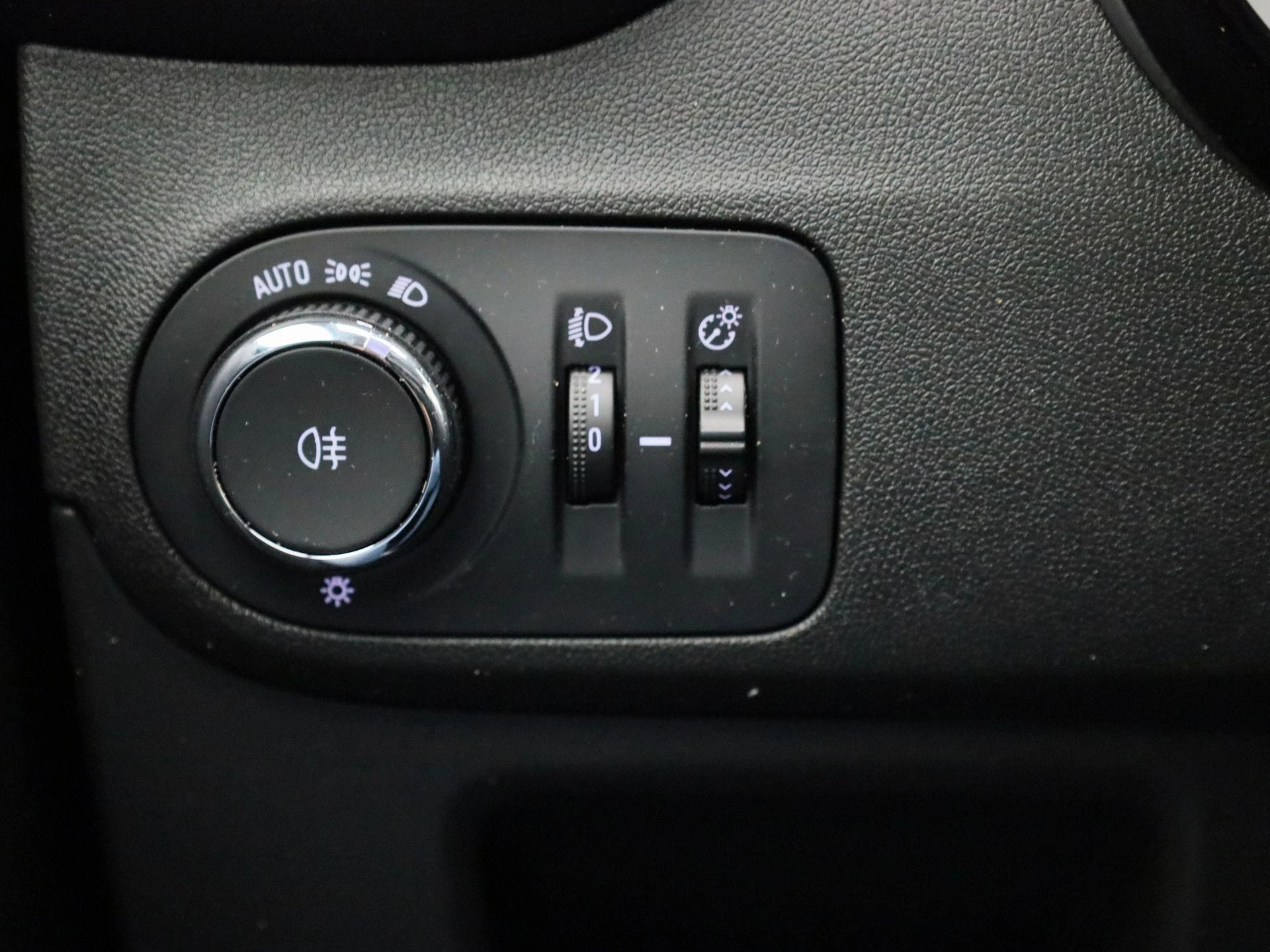 Opel-Crossland-image-17