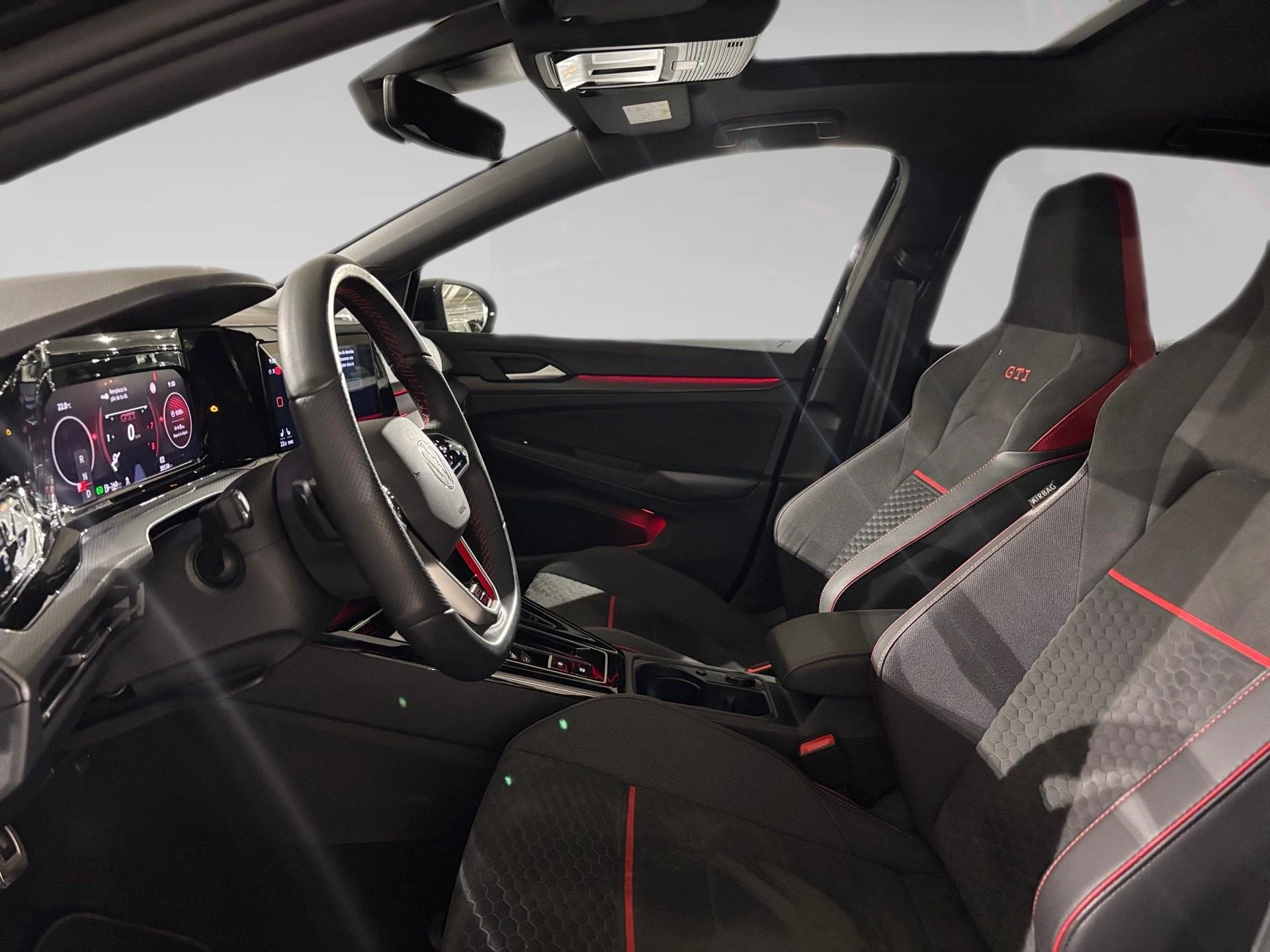 Volkswagen-Golf-image-3