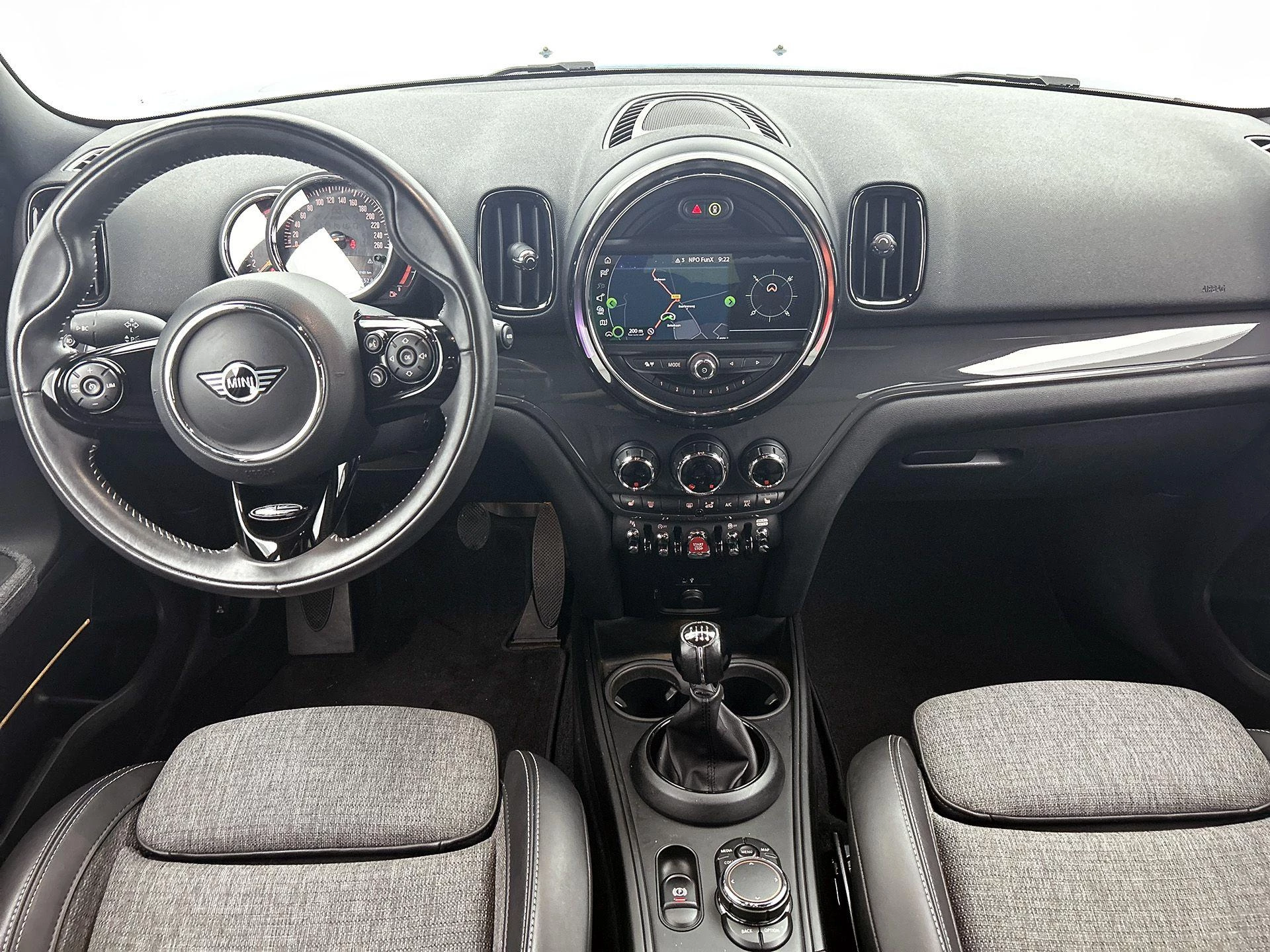MINI Countryman 1.5 Cooper Dutch Made Edition