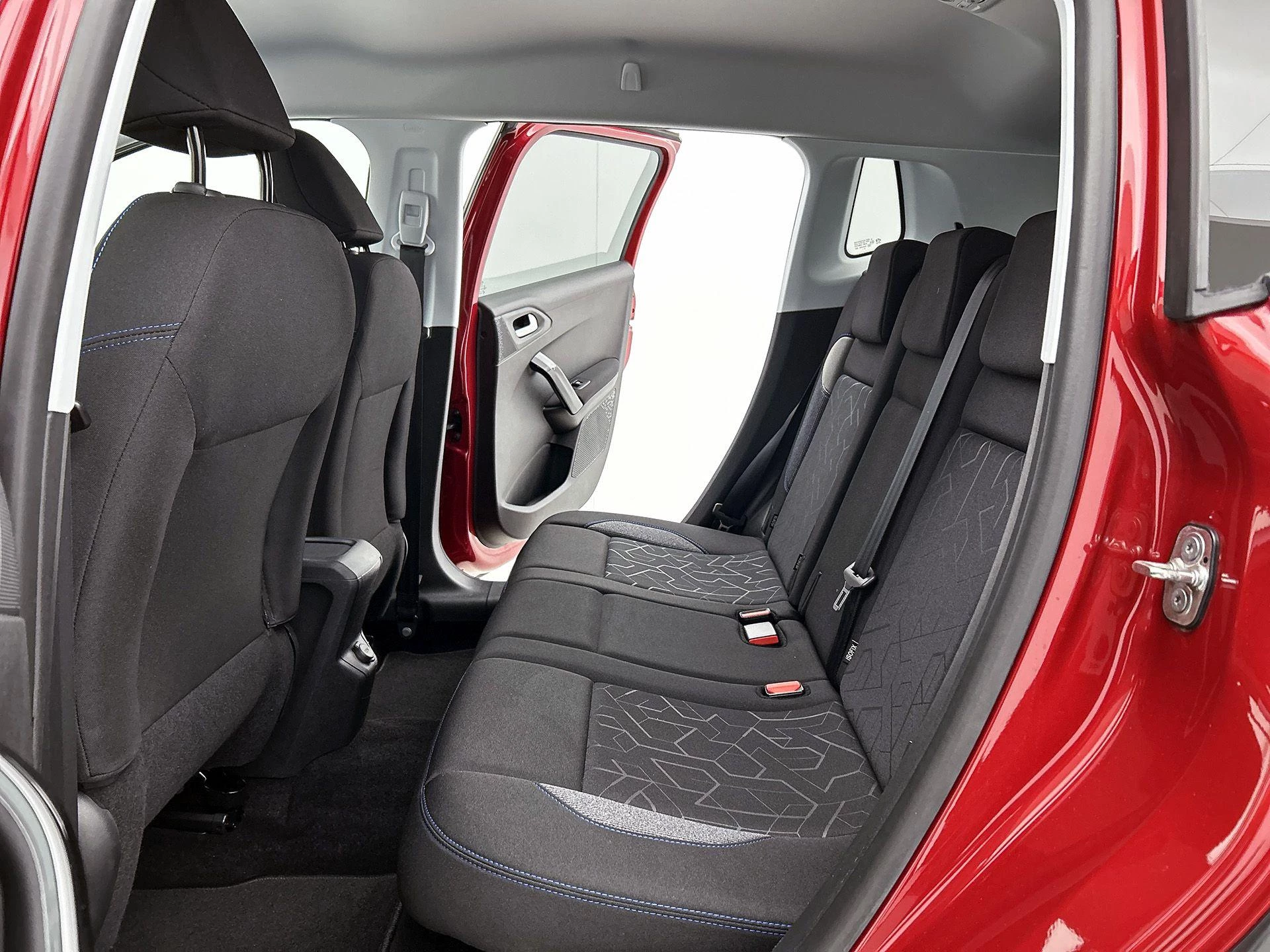 Peugeot-2008-image-24