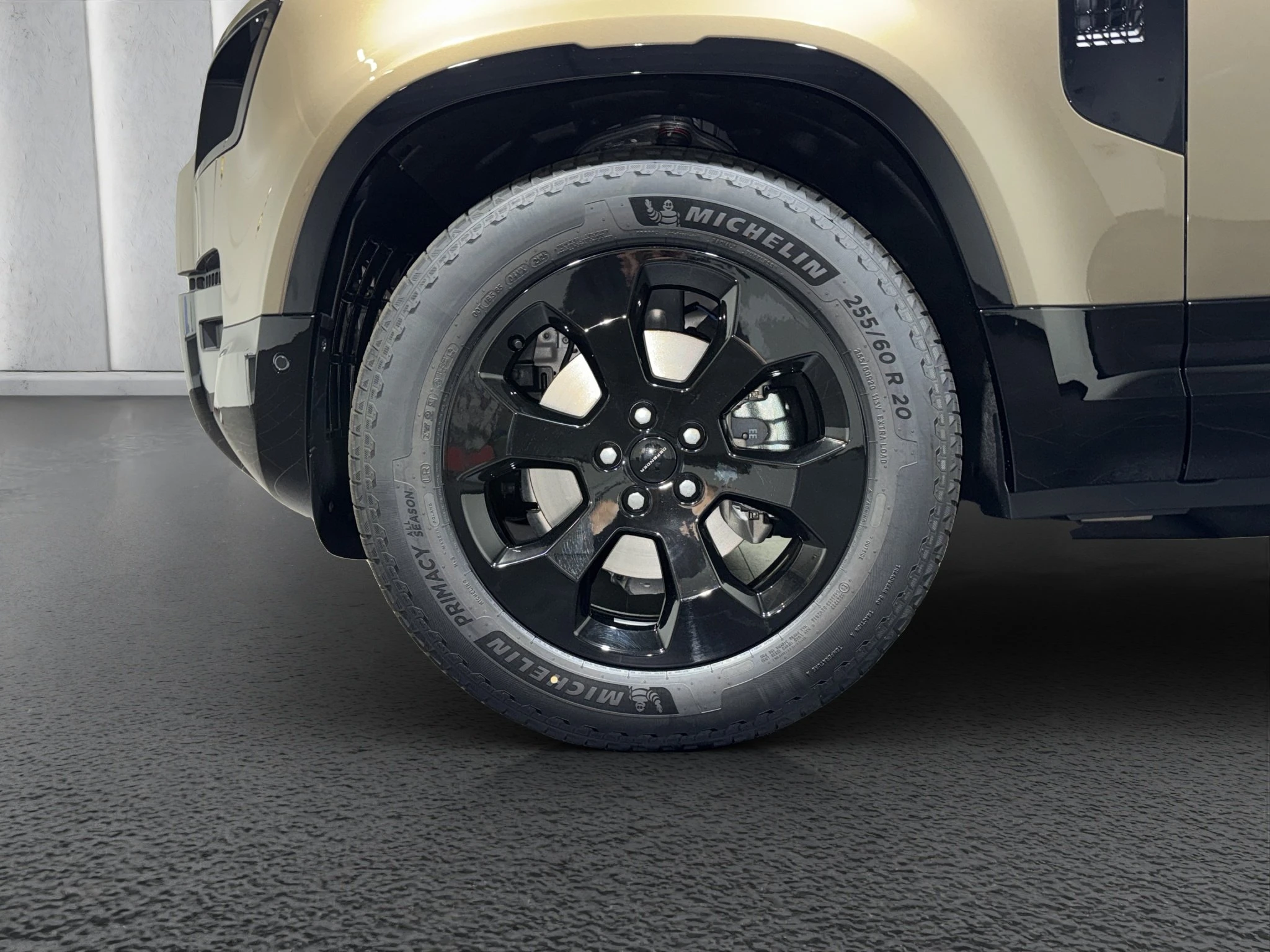 Land Rover-Defender-image-5