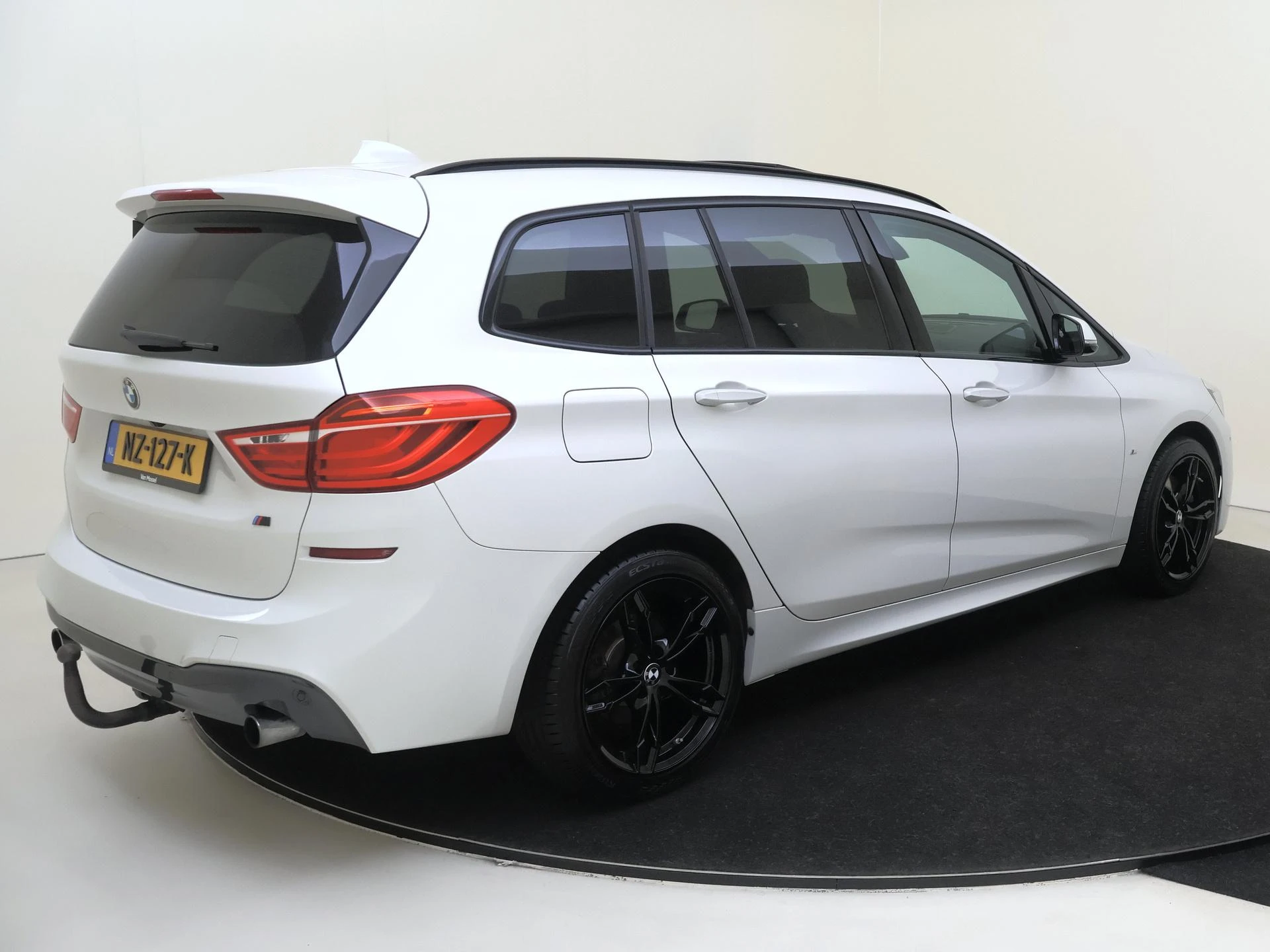 BMW-2 Serie-image-3
