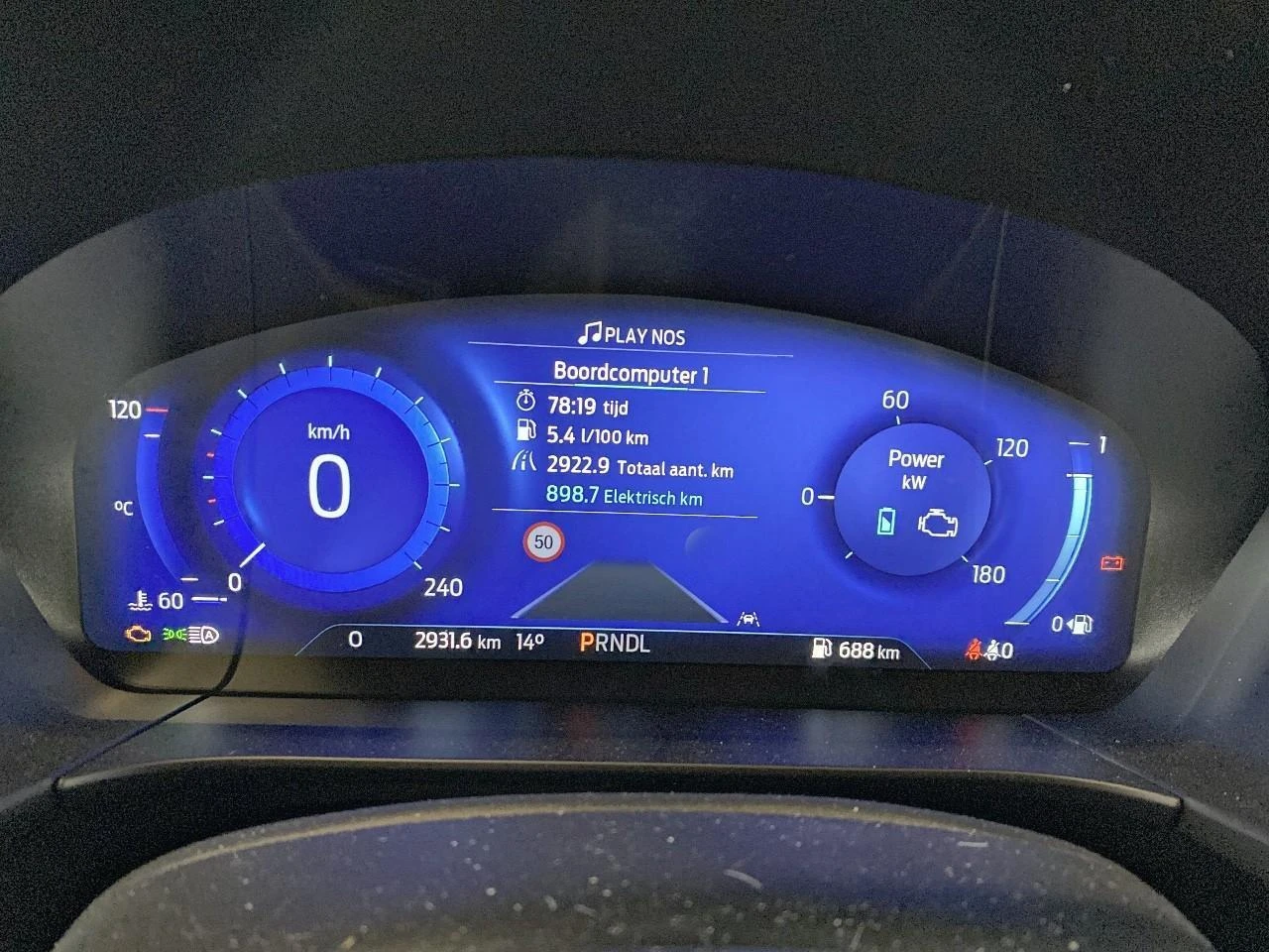 Ford Kuga FHEV ST-Line X - Pano - Driver Assist - Winterpack